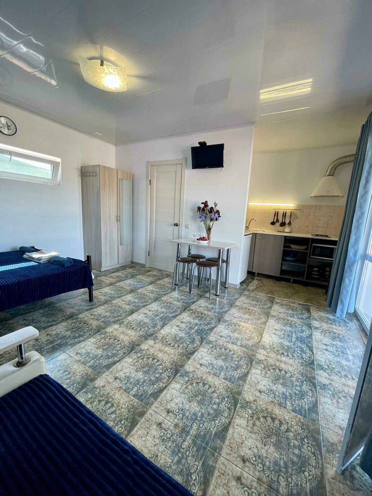 Номер-студия с видом на море