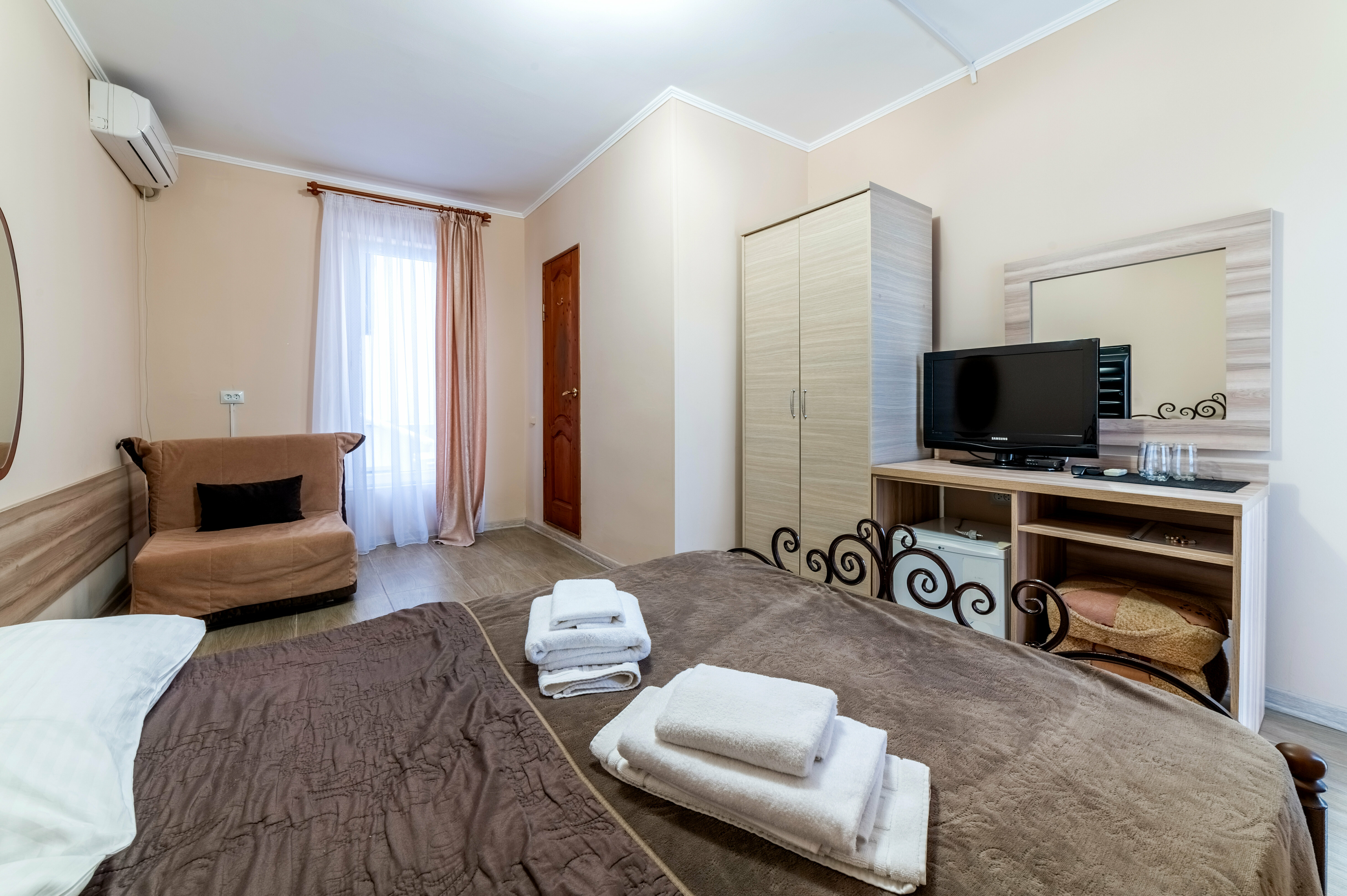 2.8 Двухместный номер с доп местом категории "Стандарт"