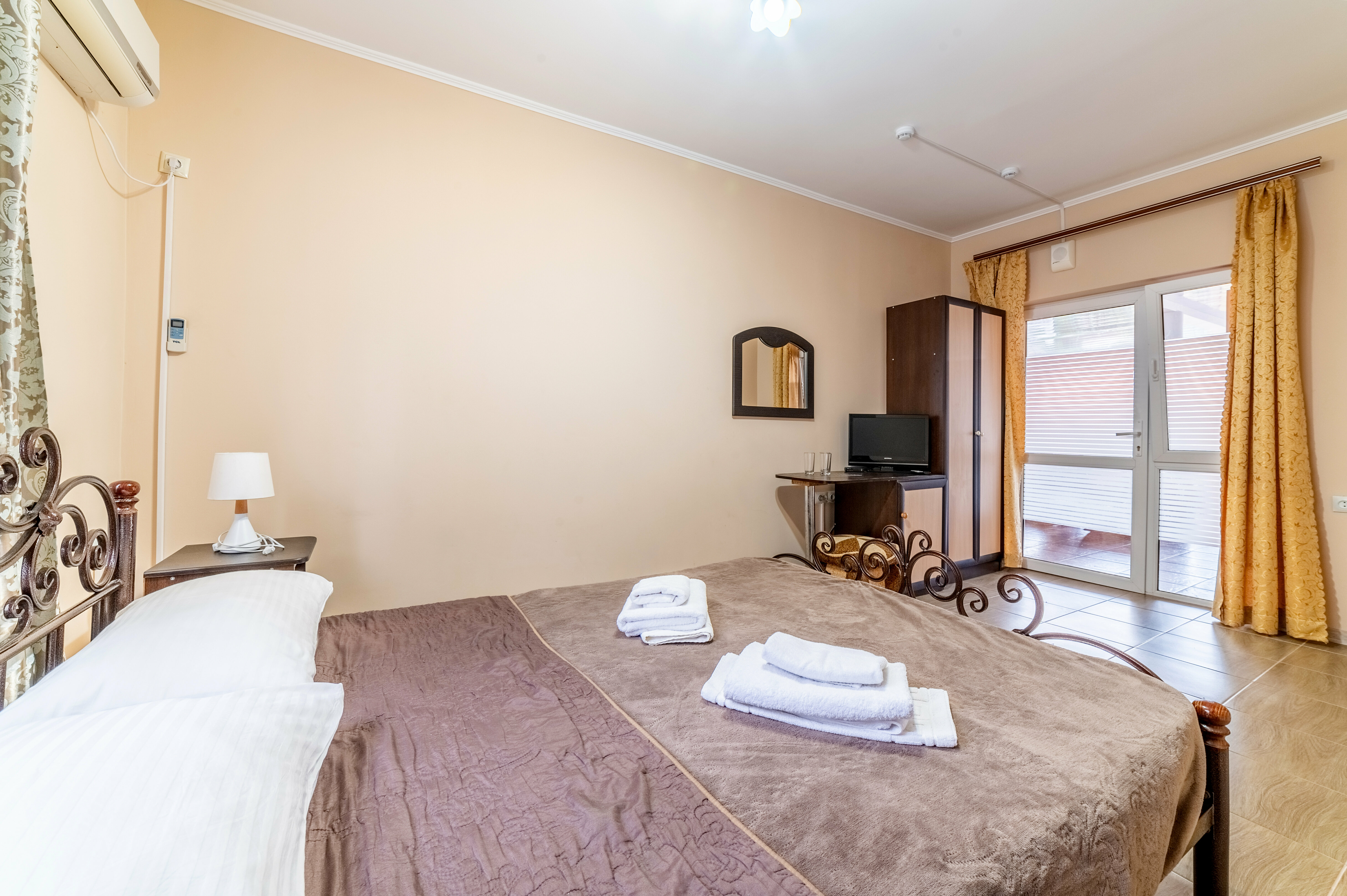 2.4 Трехместный номер категории "Стандарт"