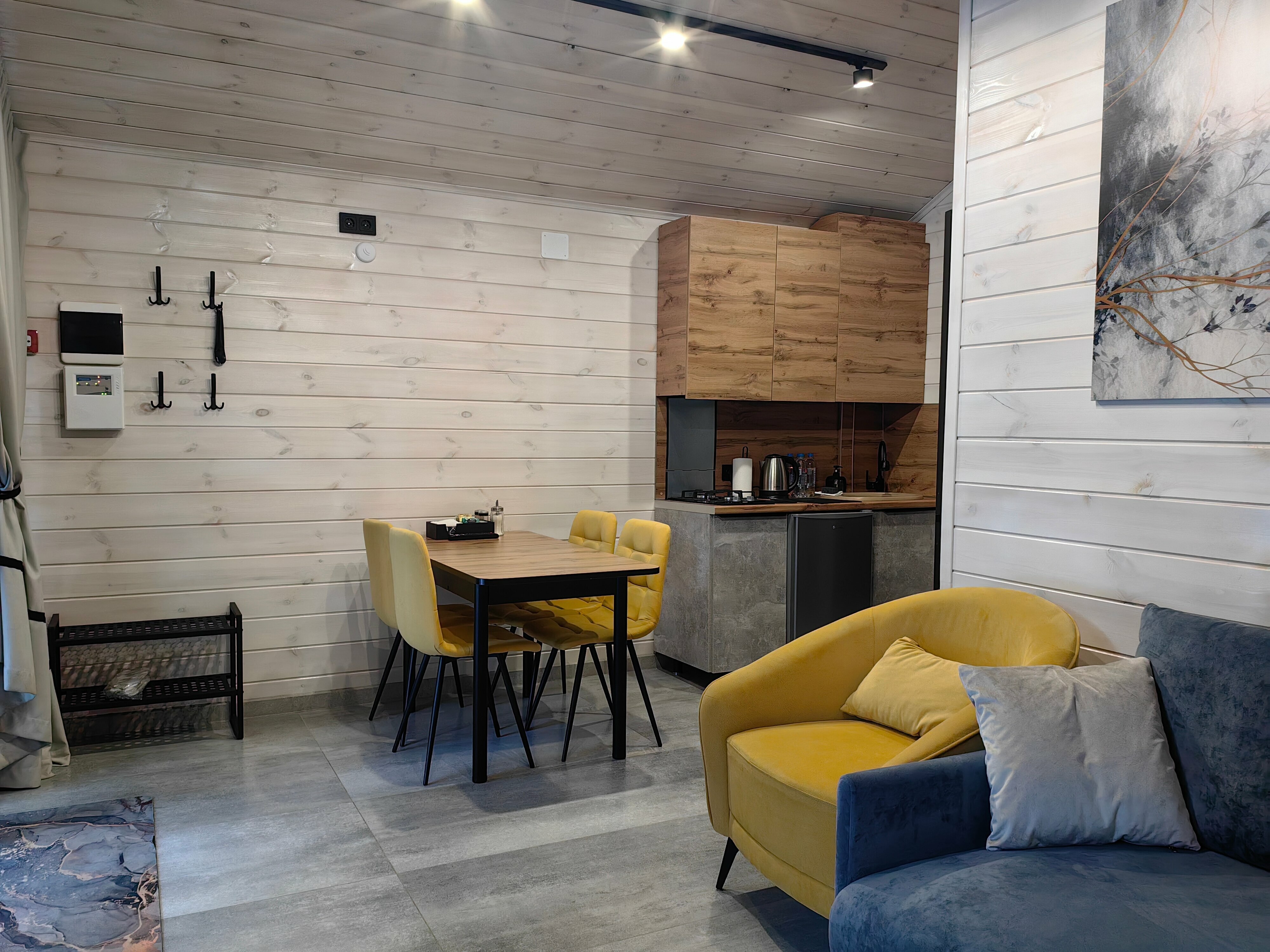 Семейный номер с видом на горы с террасой