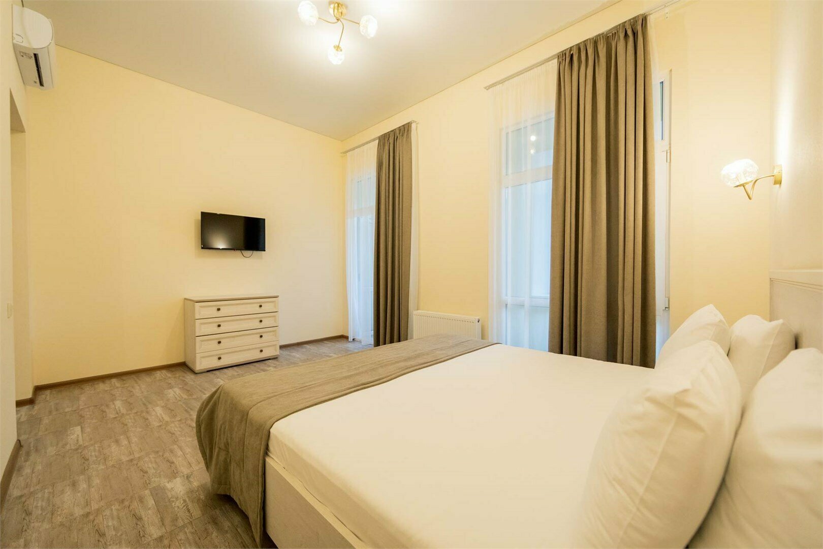 Апартаменты «Романова»