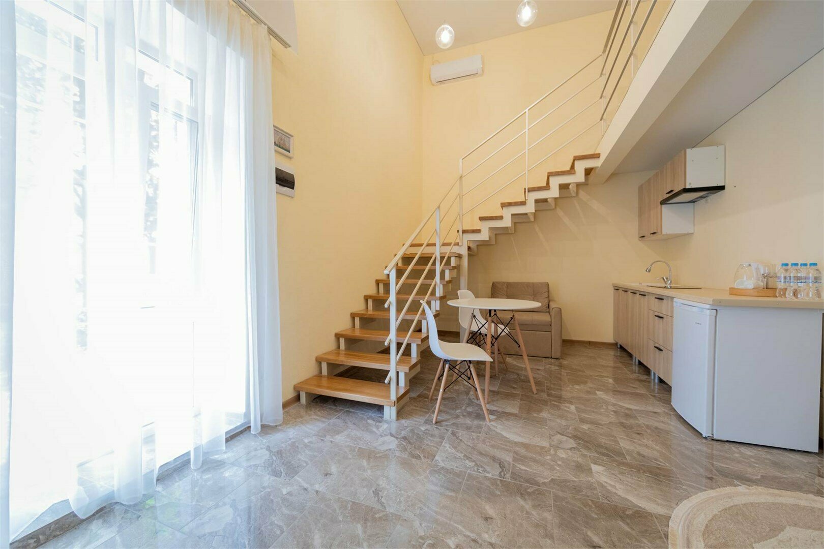 Двухуровневые апартаменты