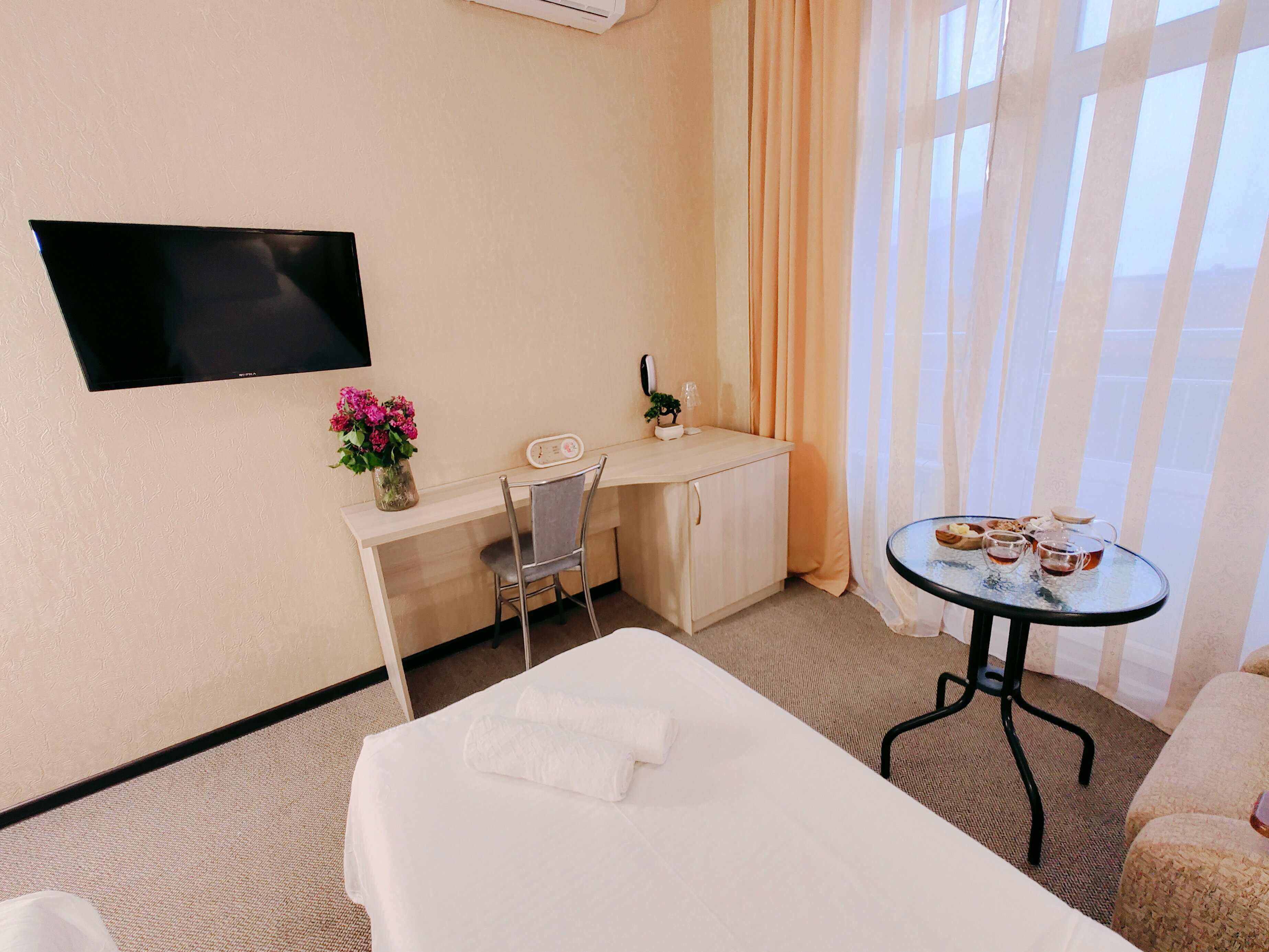 3х местный комфорт с боковым видом на море