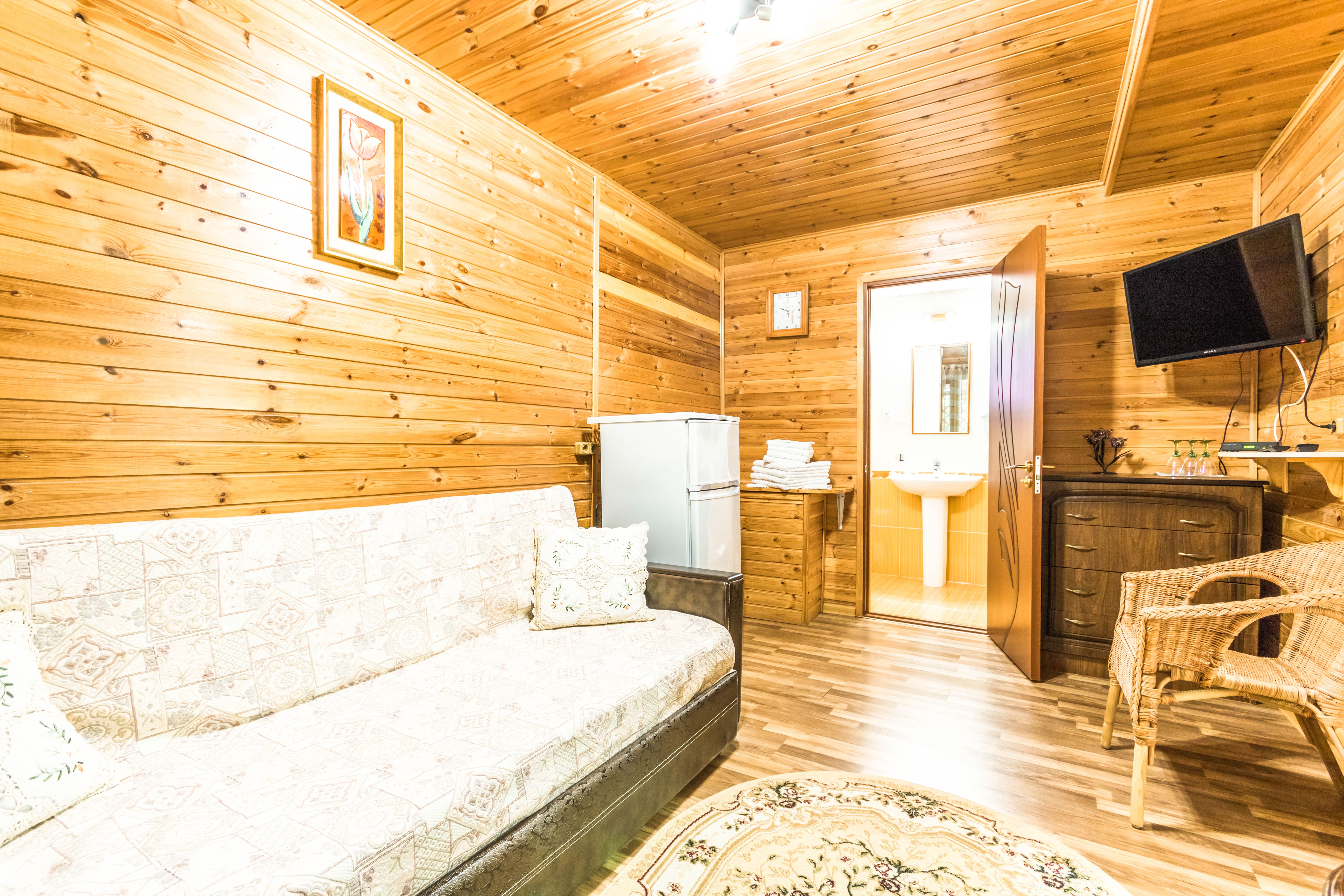 Финский домик 3-х местный 2-х комнатный с верандой