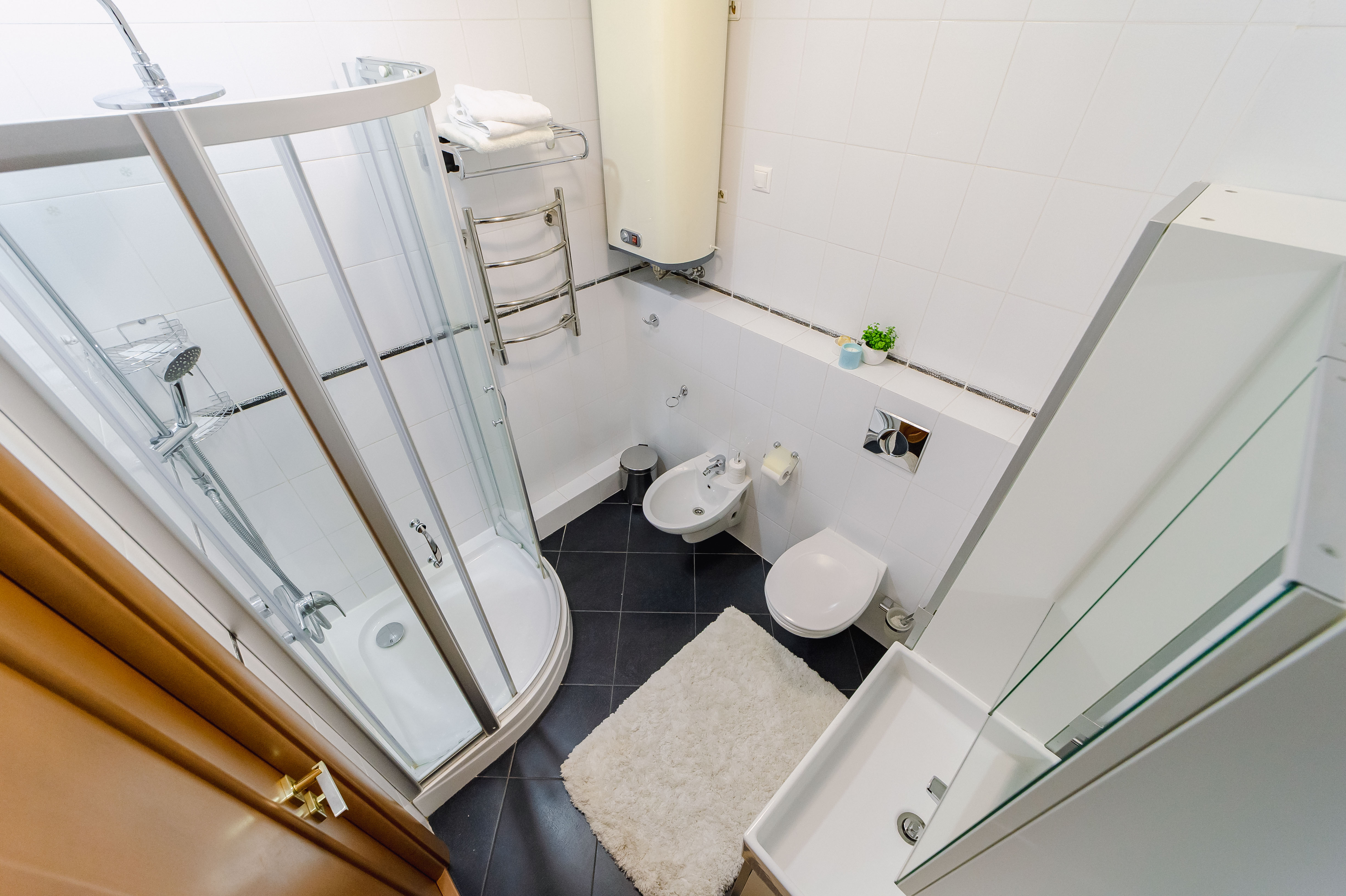 Четырехместный номер с ванной комнатой