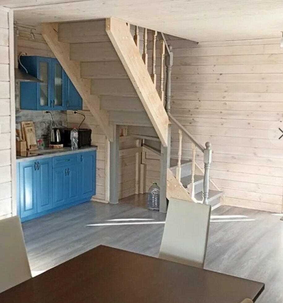 Деревянный коттедж (половина 2П), 2 этажа на 6 человек