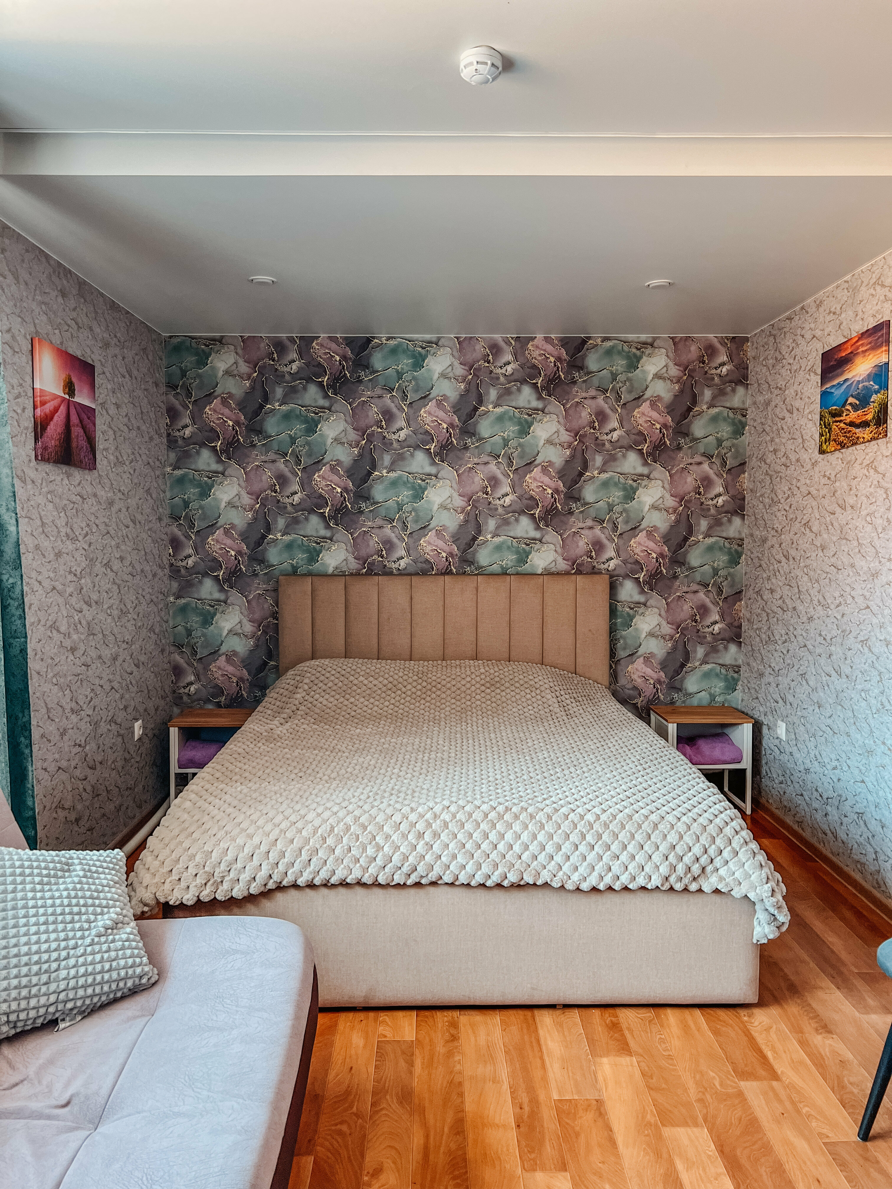 Четырехместный номер с общей ванной комнатой