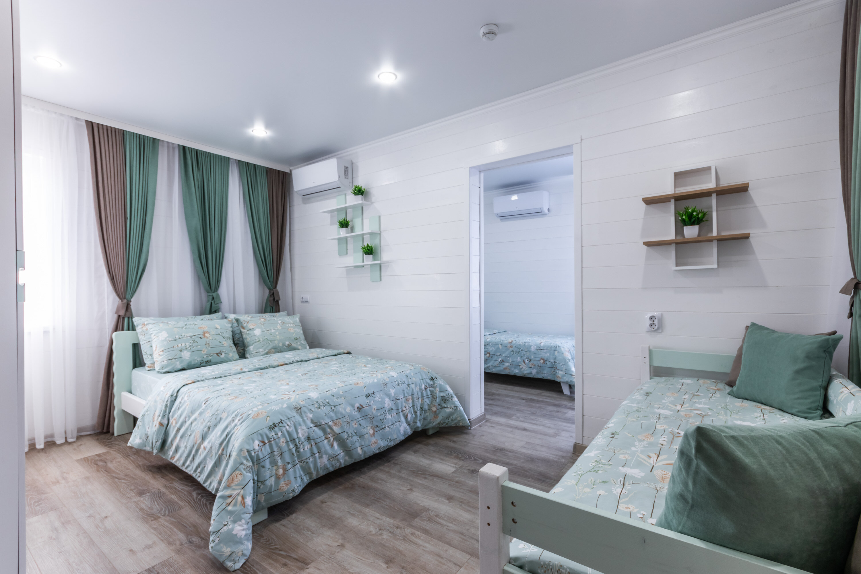 Апартаменты шестиместные двухкомнатные