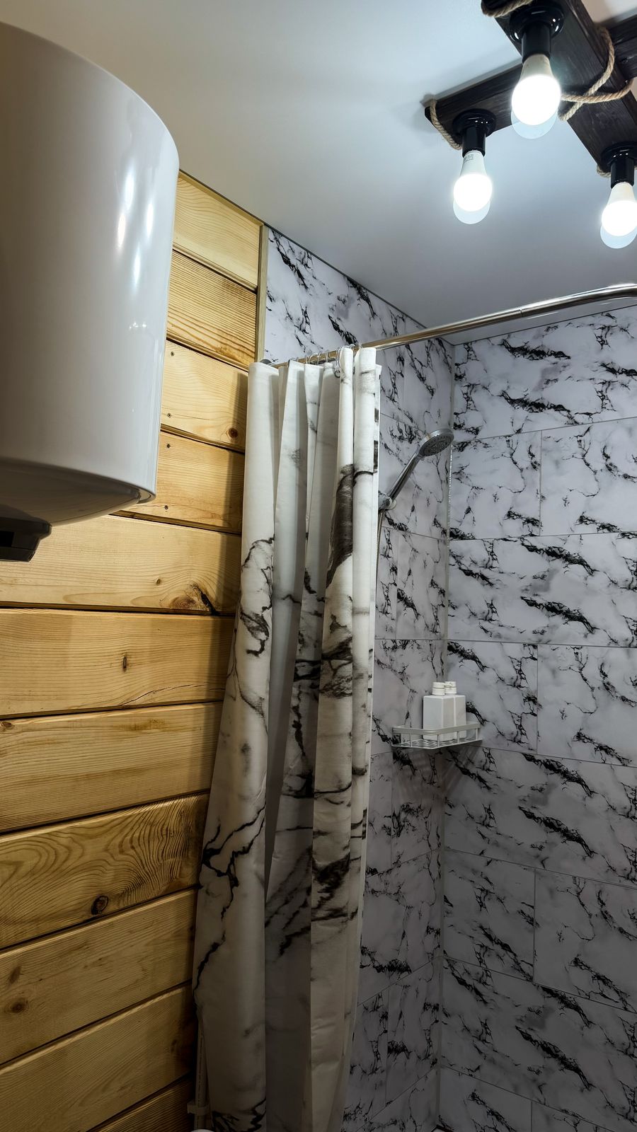 Четырехместный номер с видом на горы