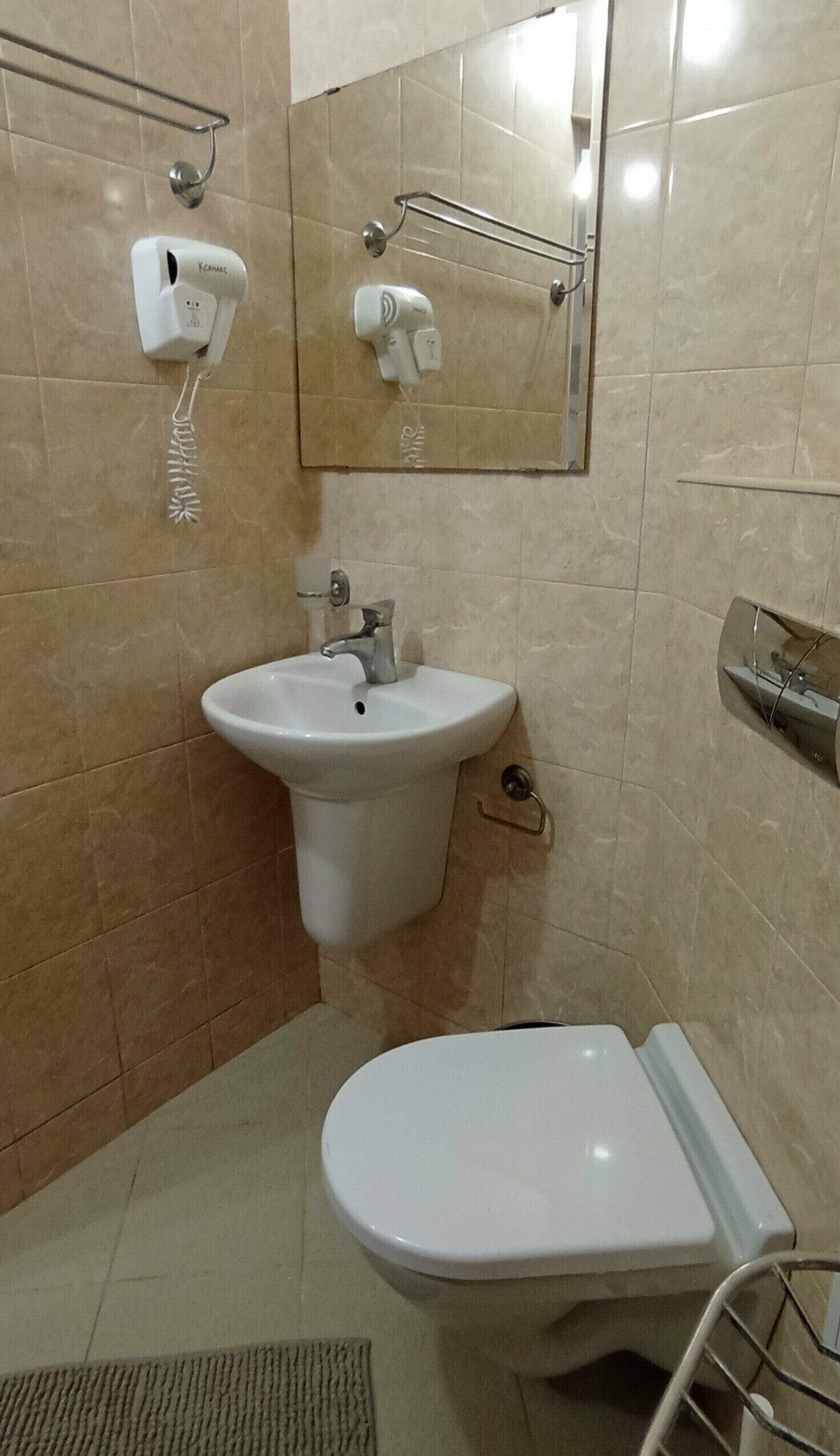 Трехместный стандарт 2(1+1)+1