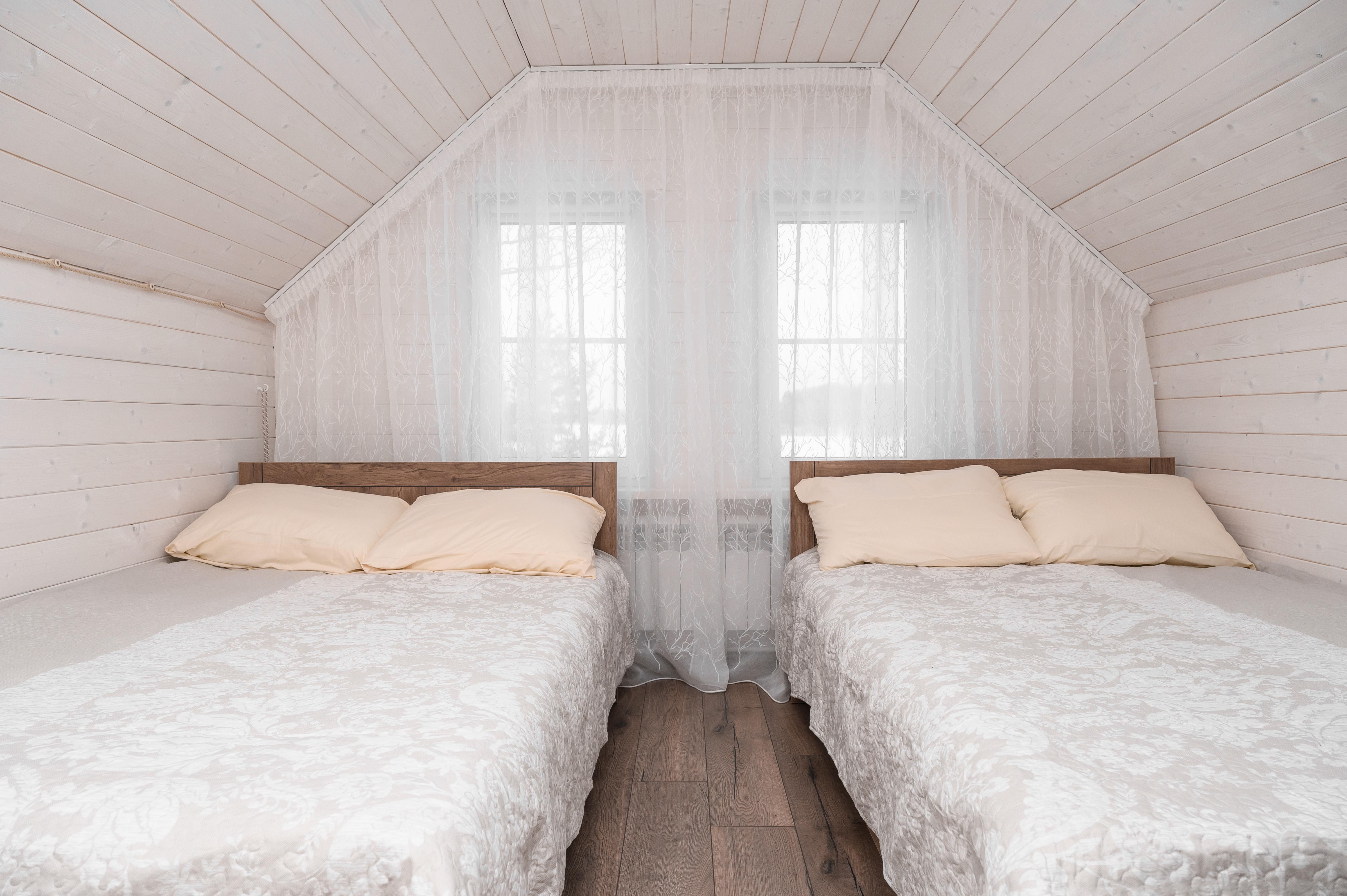 Двухэтажный коттедж с террасой