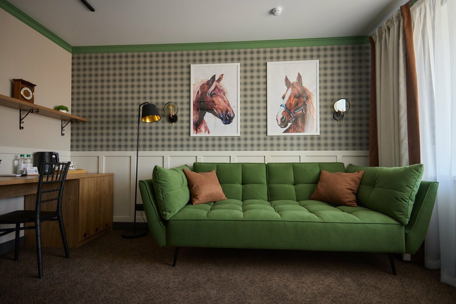 Бизнес двухкомнатный