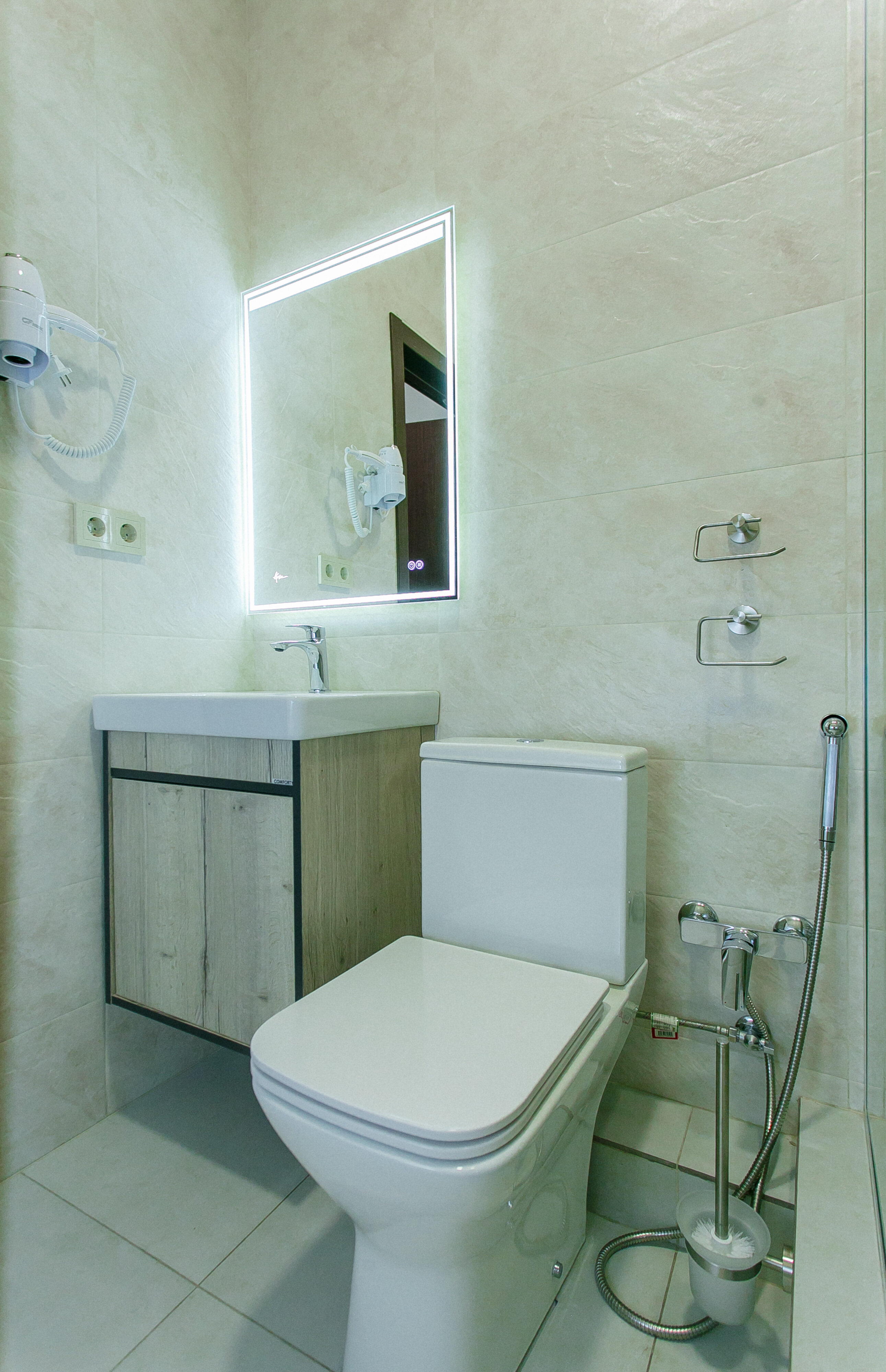 Комфорт TWIN с видом на парк и балконом