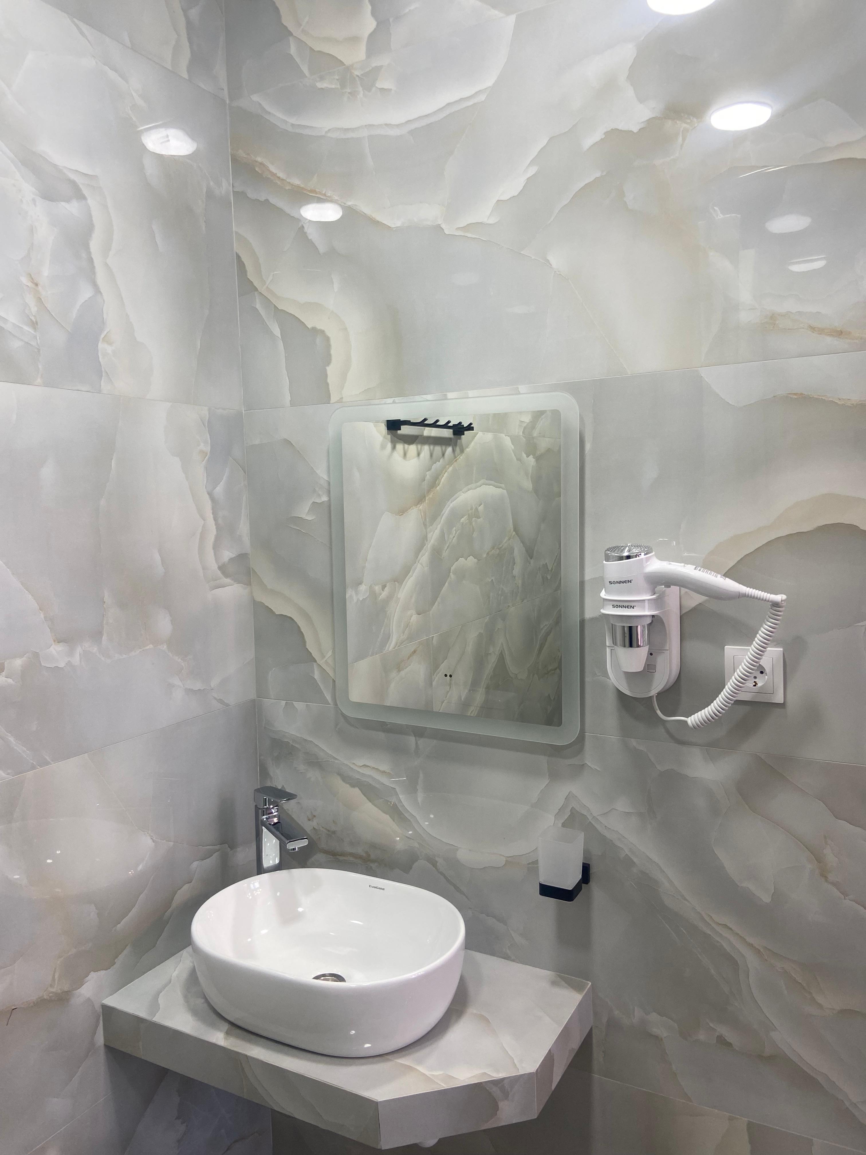 Улучшенный двухместный номер  люкс с раздельными кроватями