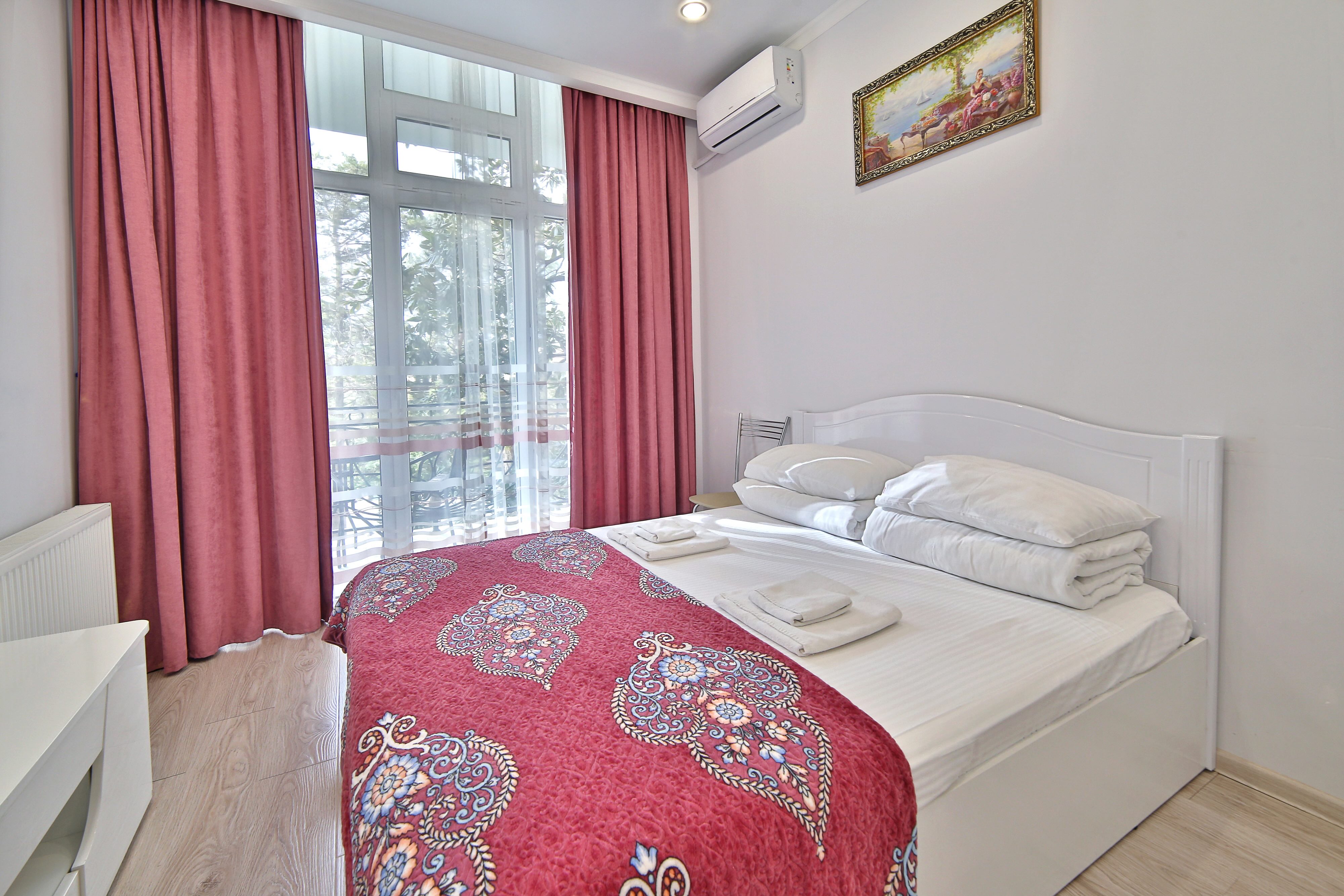 Улучшенный Стандарт с кухней и видом во двор