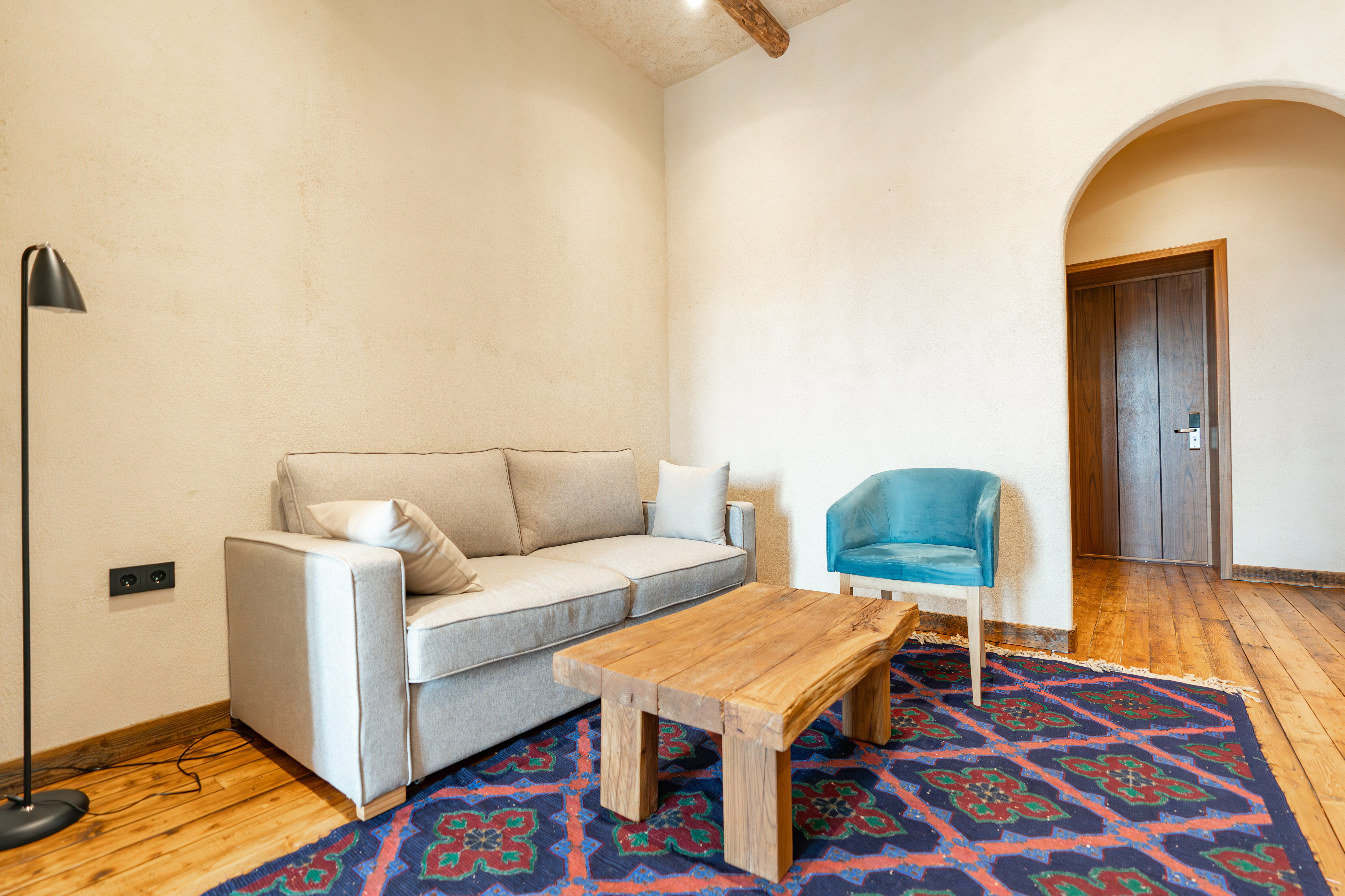 Люкс с кроватью размера «king-size» и балконом