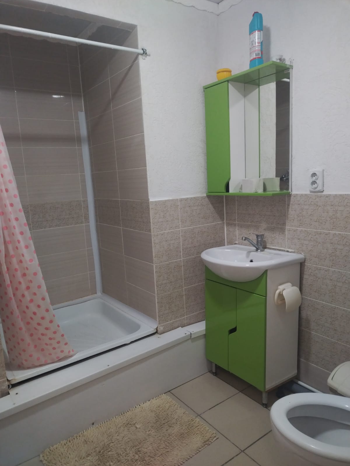 Номер-студия с кроватью размера «queen-size»