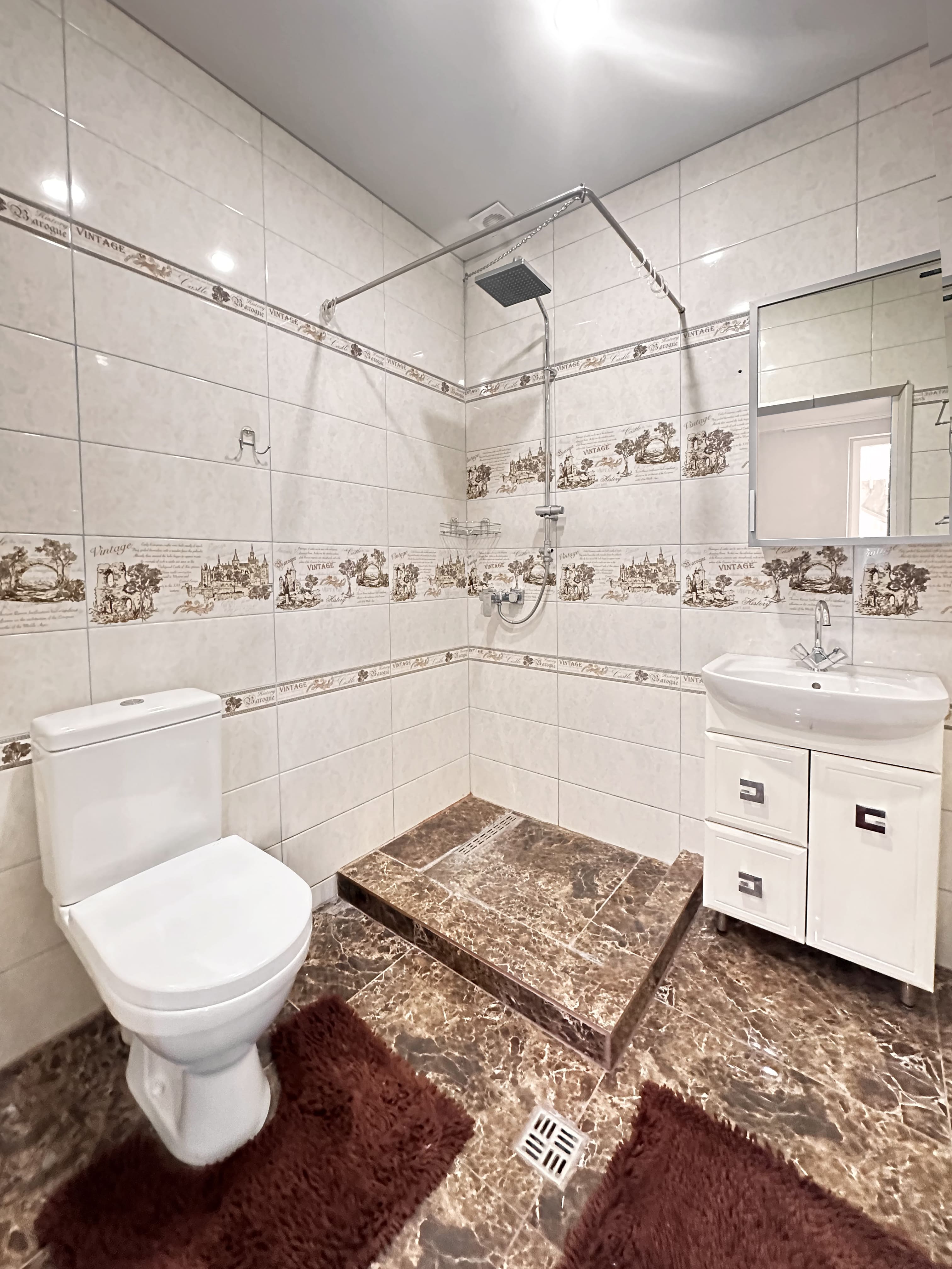 Полулюкс с балконом