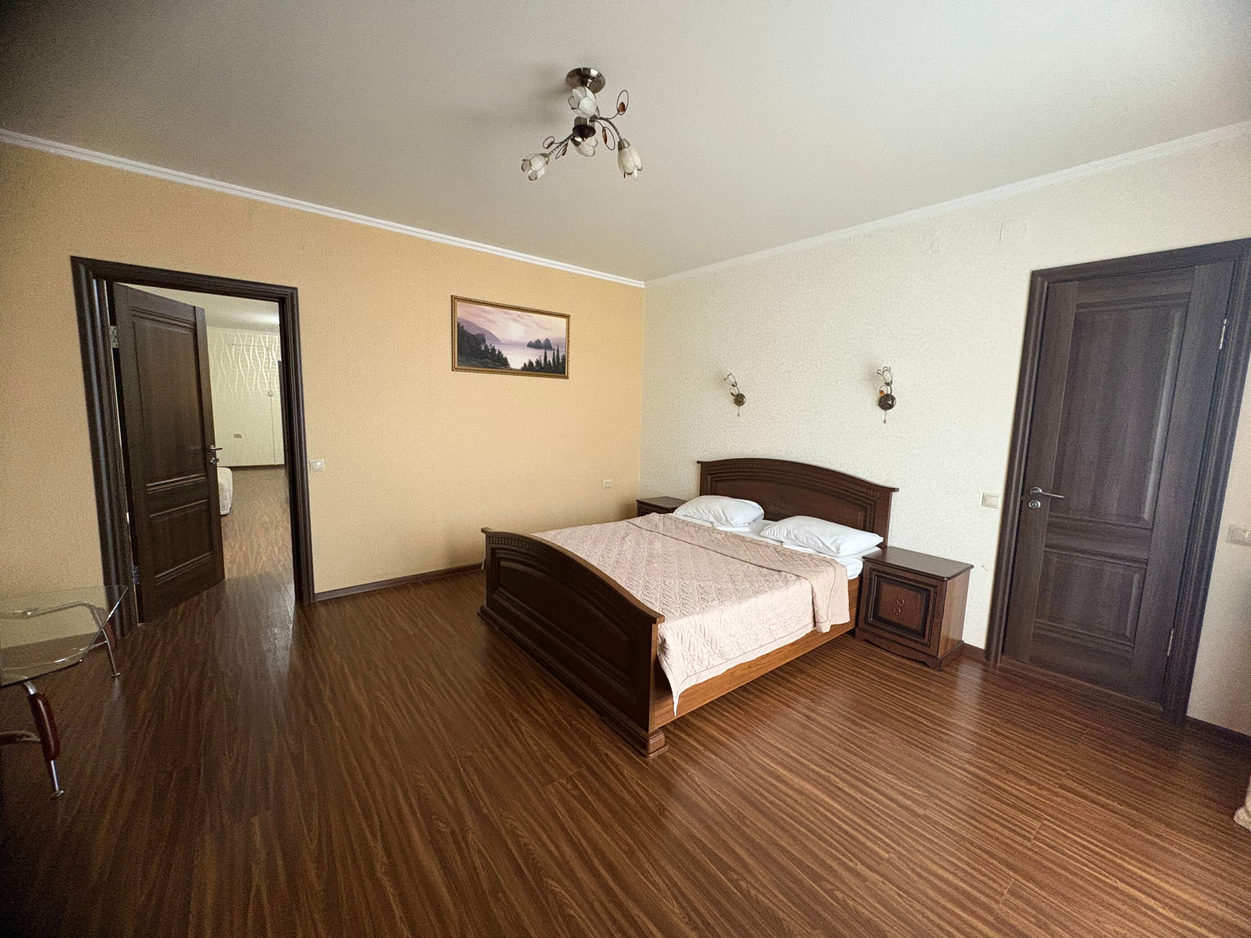 Люкс с видом на бассейн