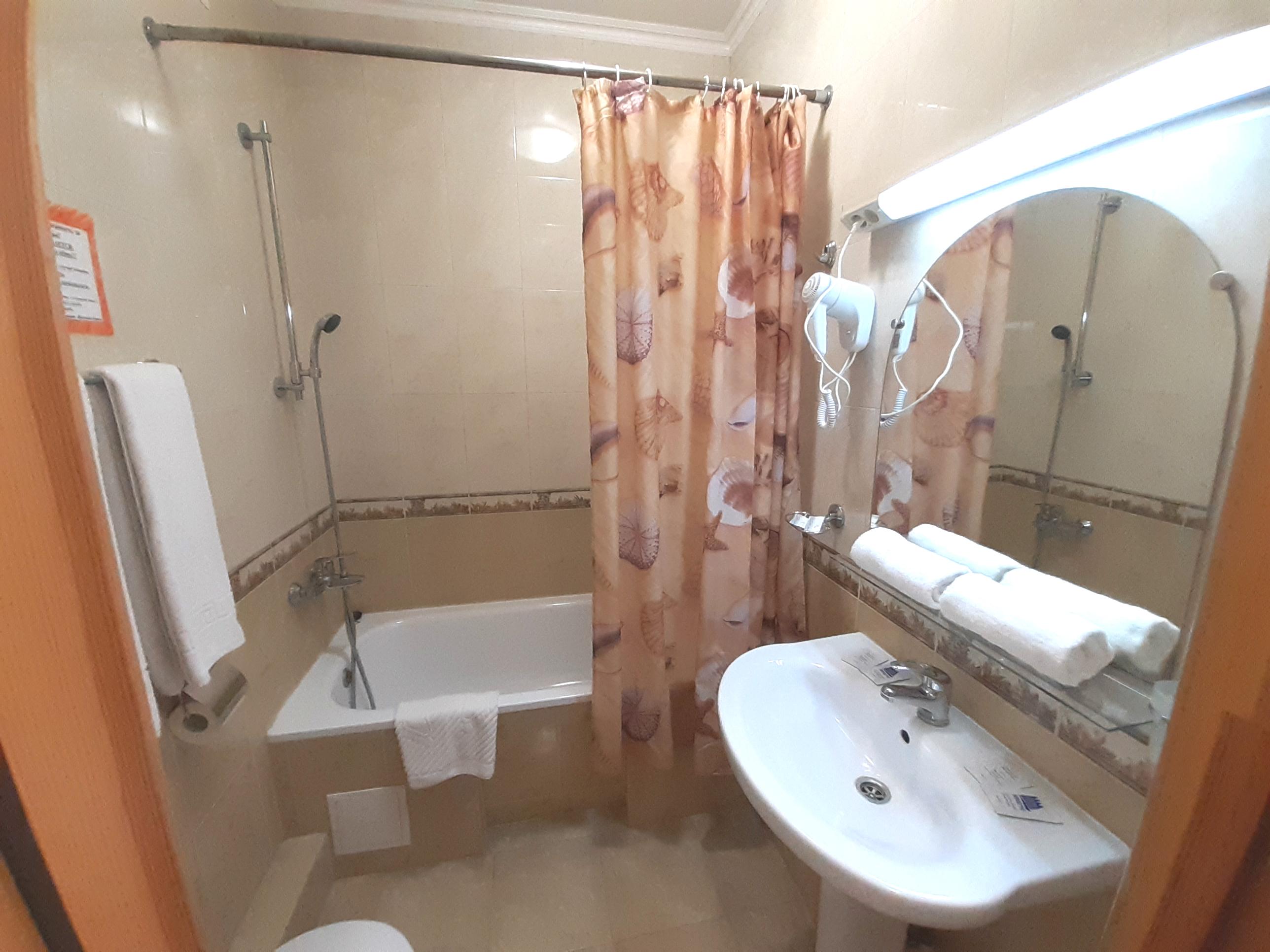 «Стандартный»  с балконом и видом на море