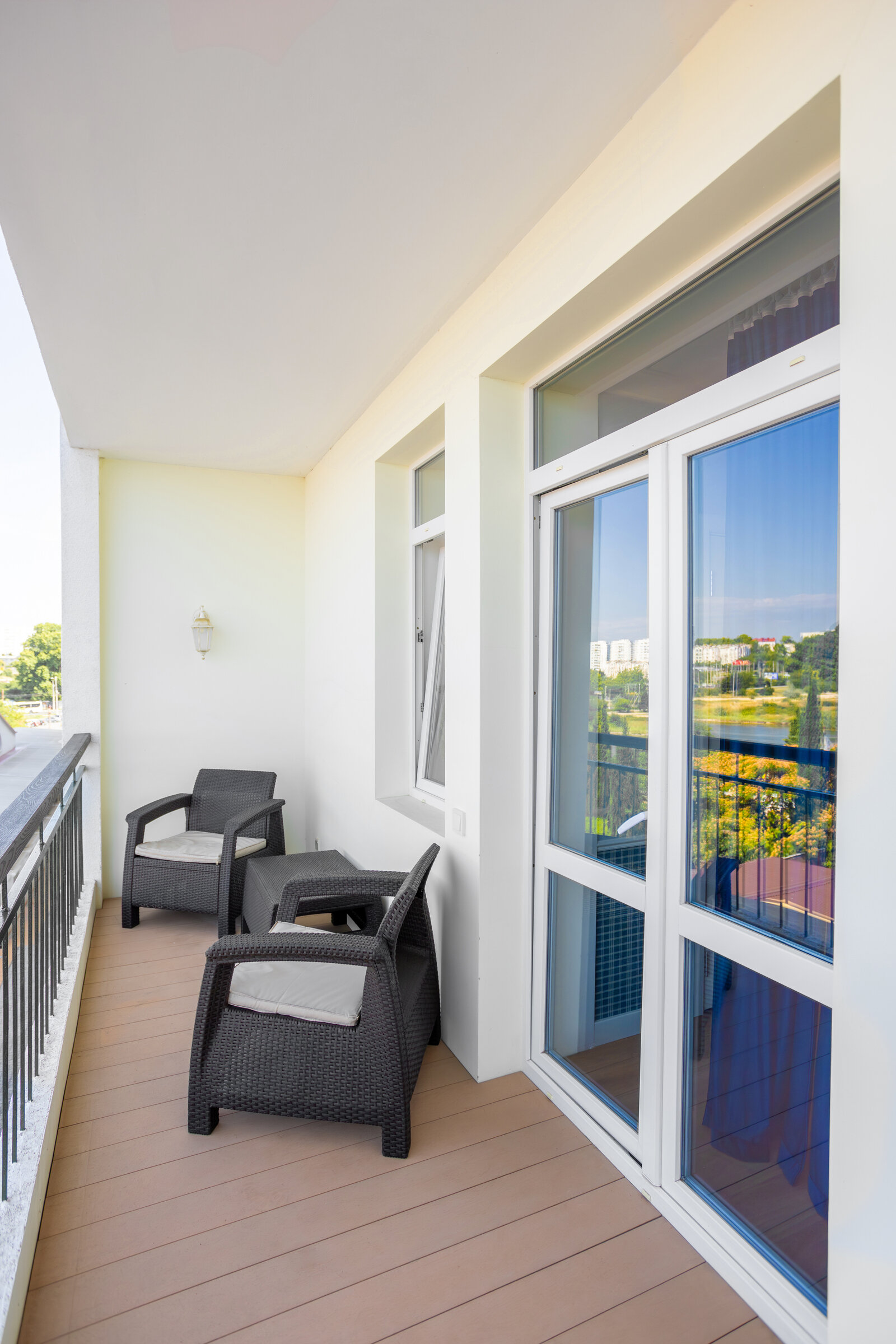 Двухкомнатные апартаменты с видом на море