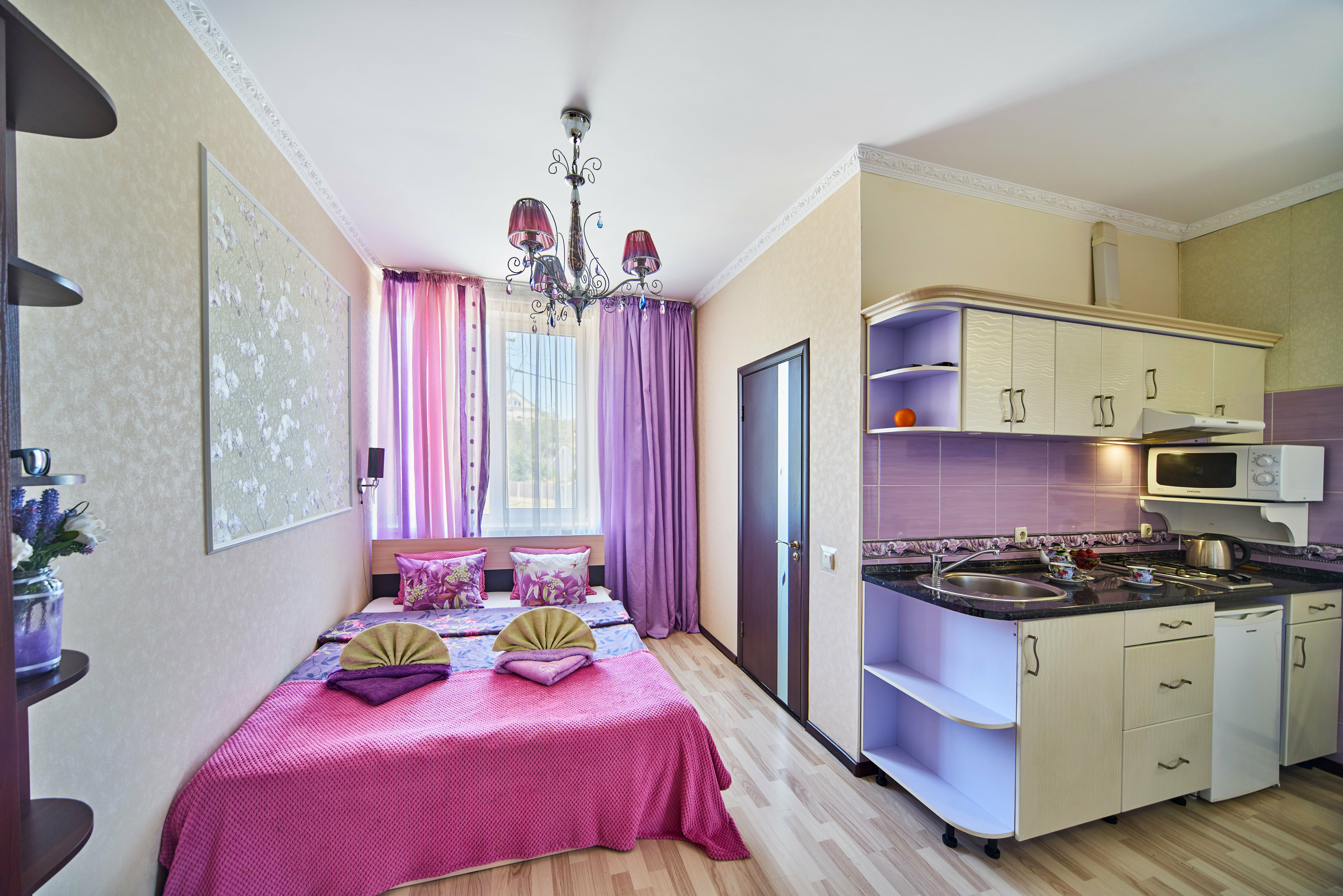 Номер-студия с видом на сад