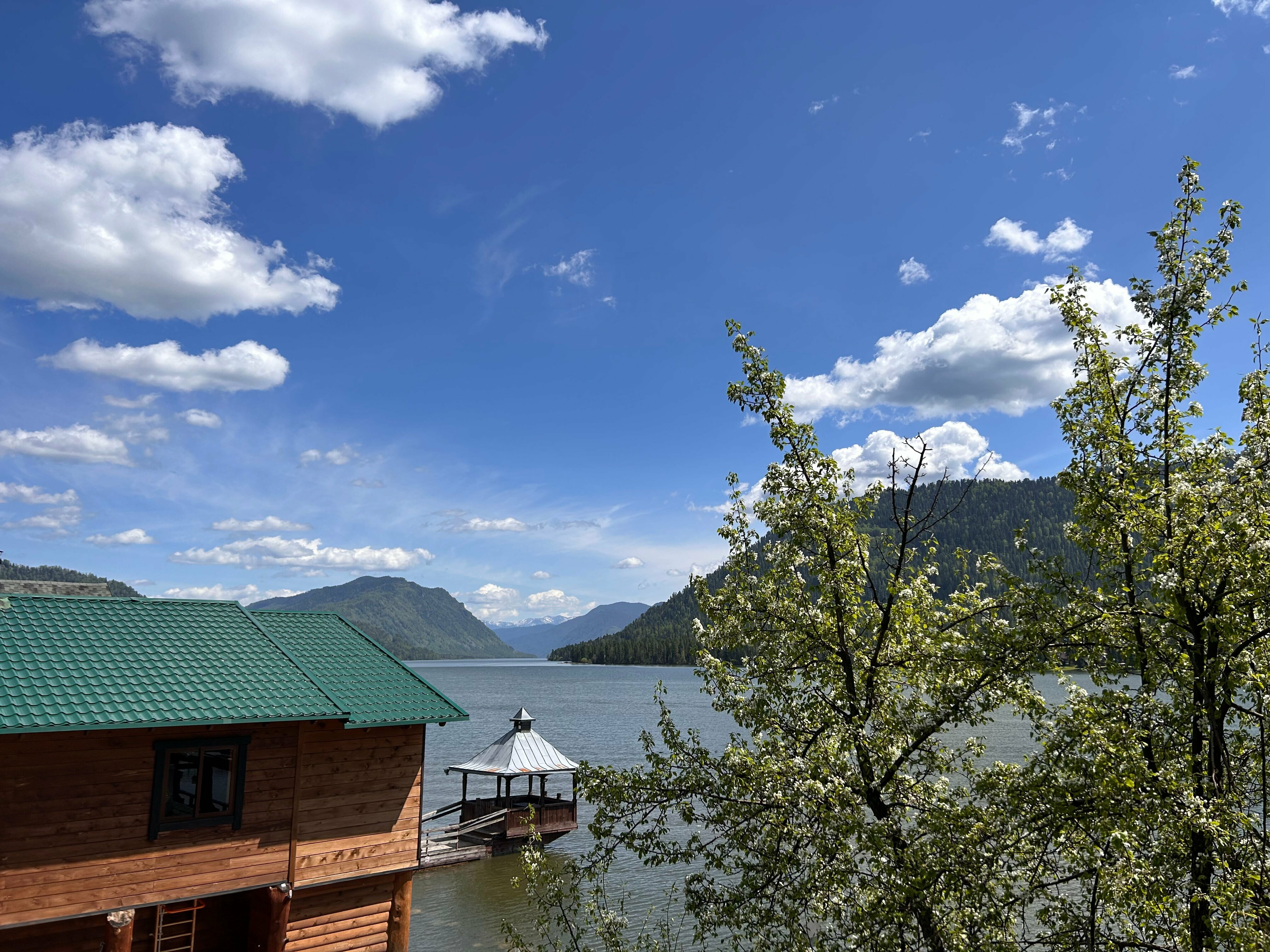 Трехместный номер с балконом