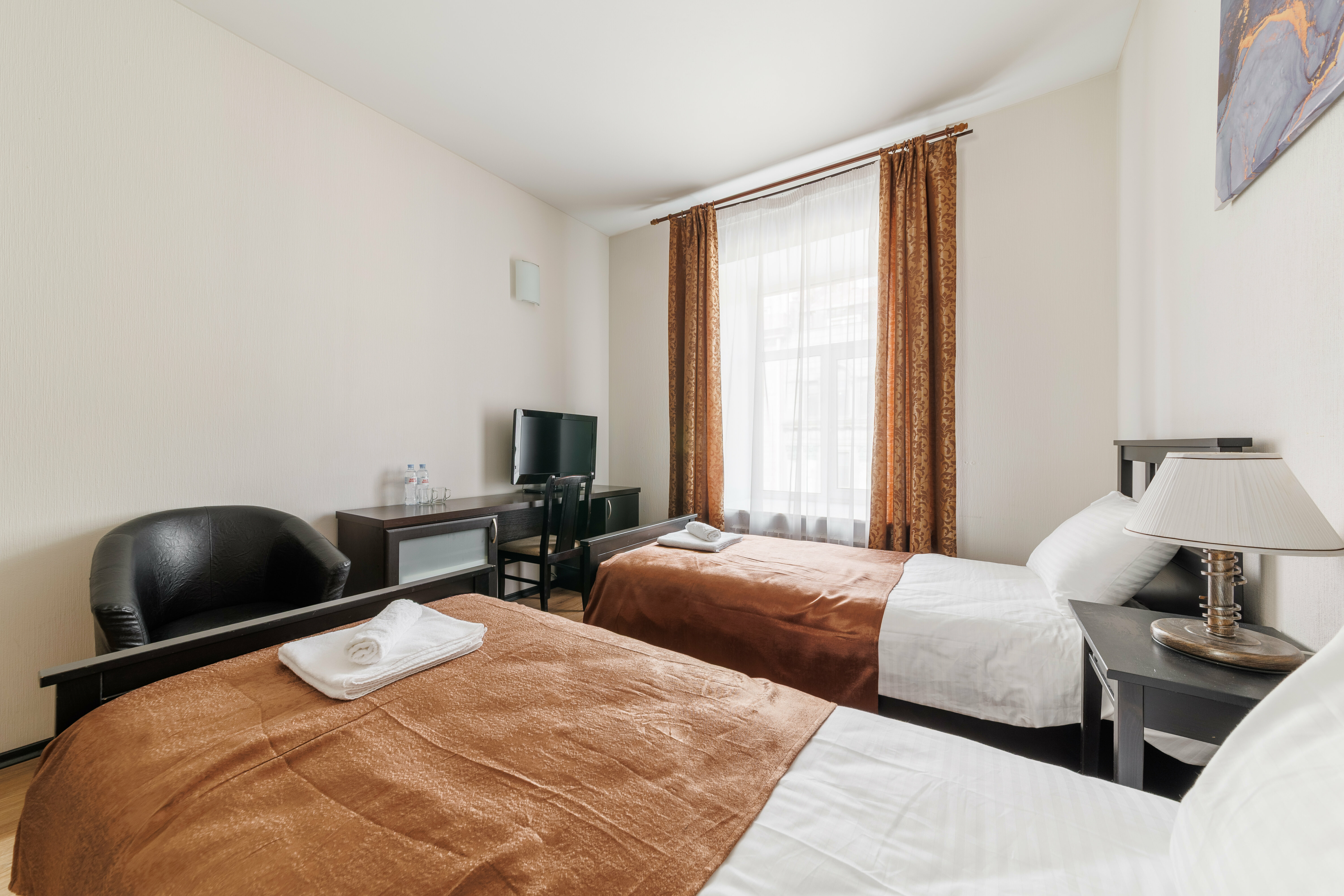 Меблированная комната формата «Классика» с 2 кроватями