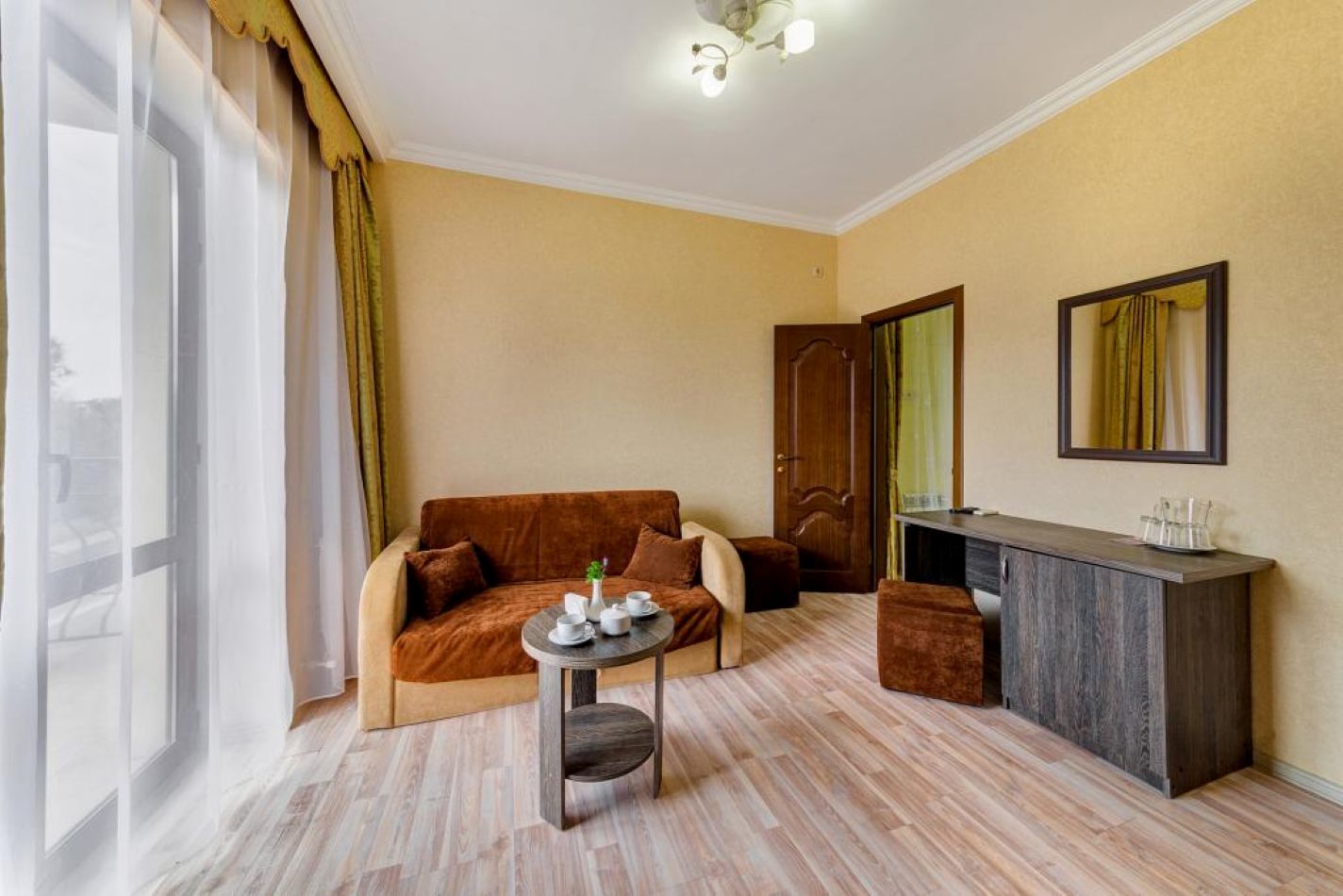 Семейный полулюкс