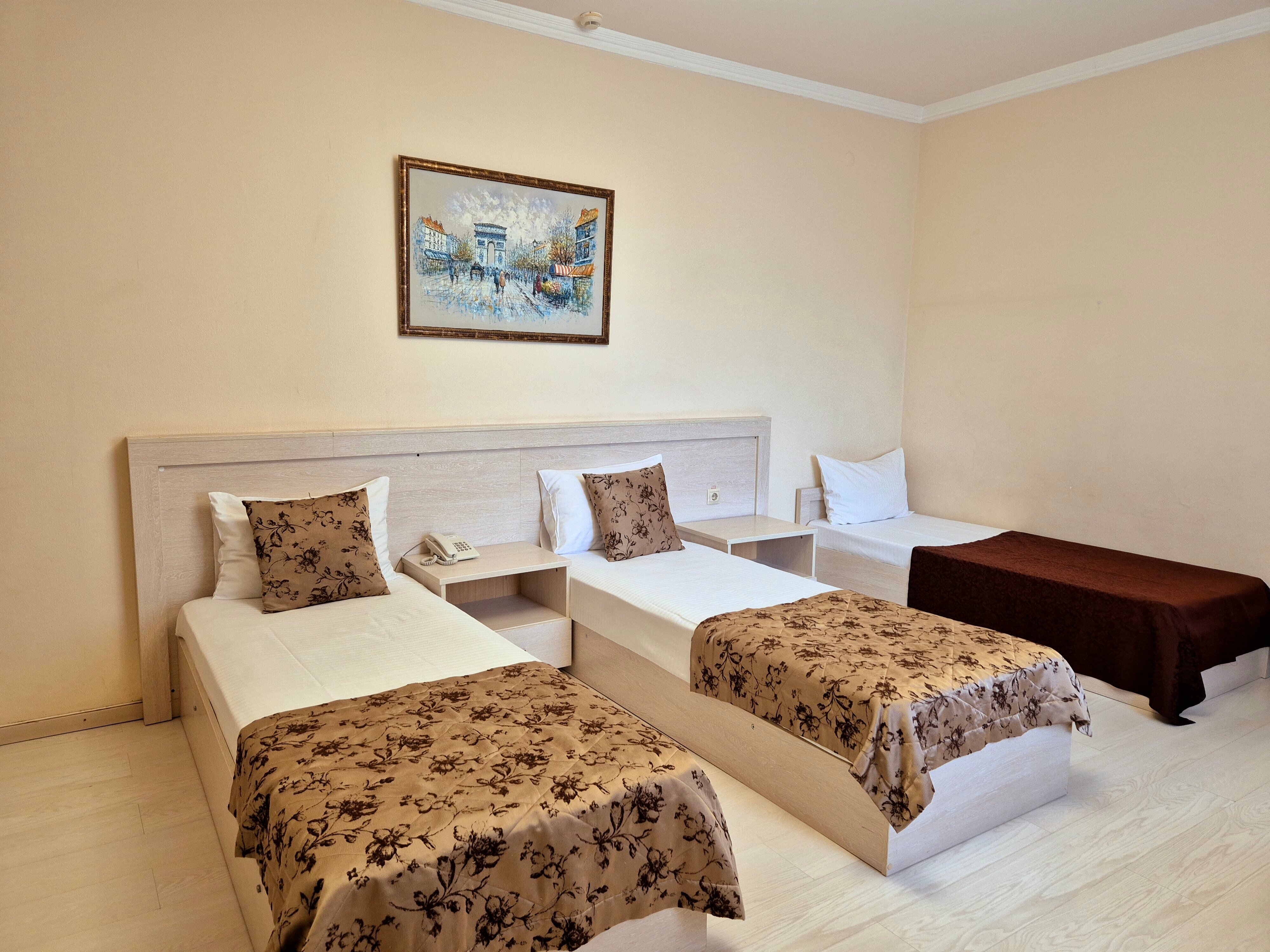 Стандартный трехместный номер