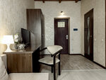 ДЕЛЮКС с балконом и видом на горы в Greek House