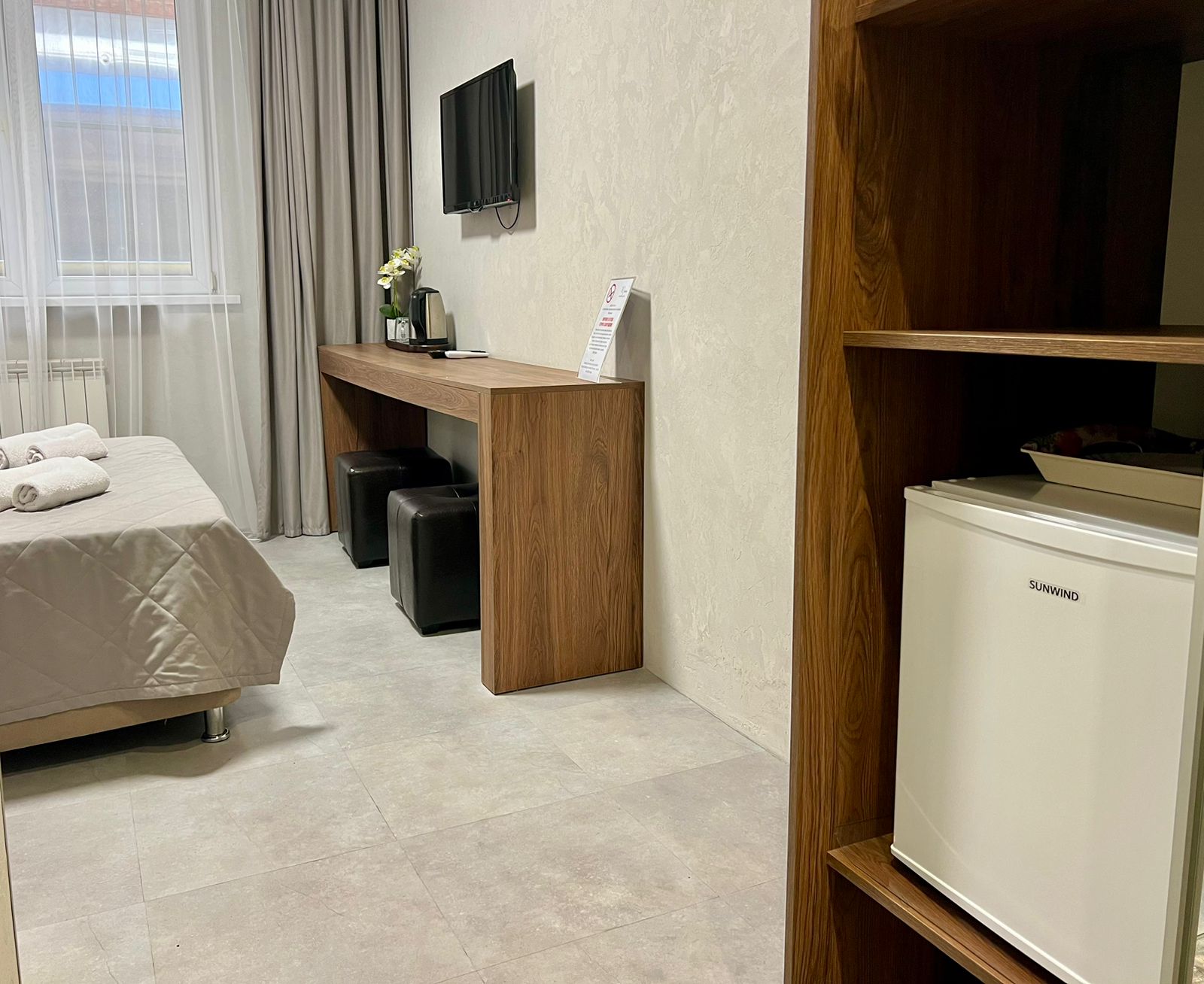 (№ 8 ) 2-х местный комфорт без балкона двуспальная кровать первый этаж