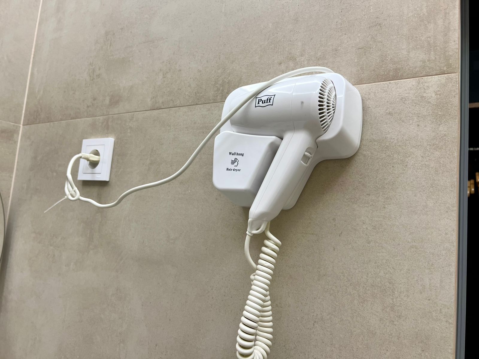 (№ 8 ) 2-х местный комфорт без балкона двуспальная кровать первый этаж