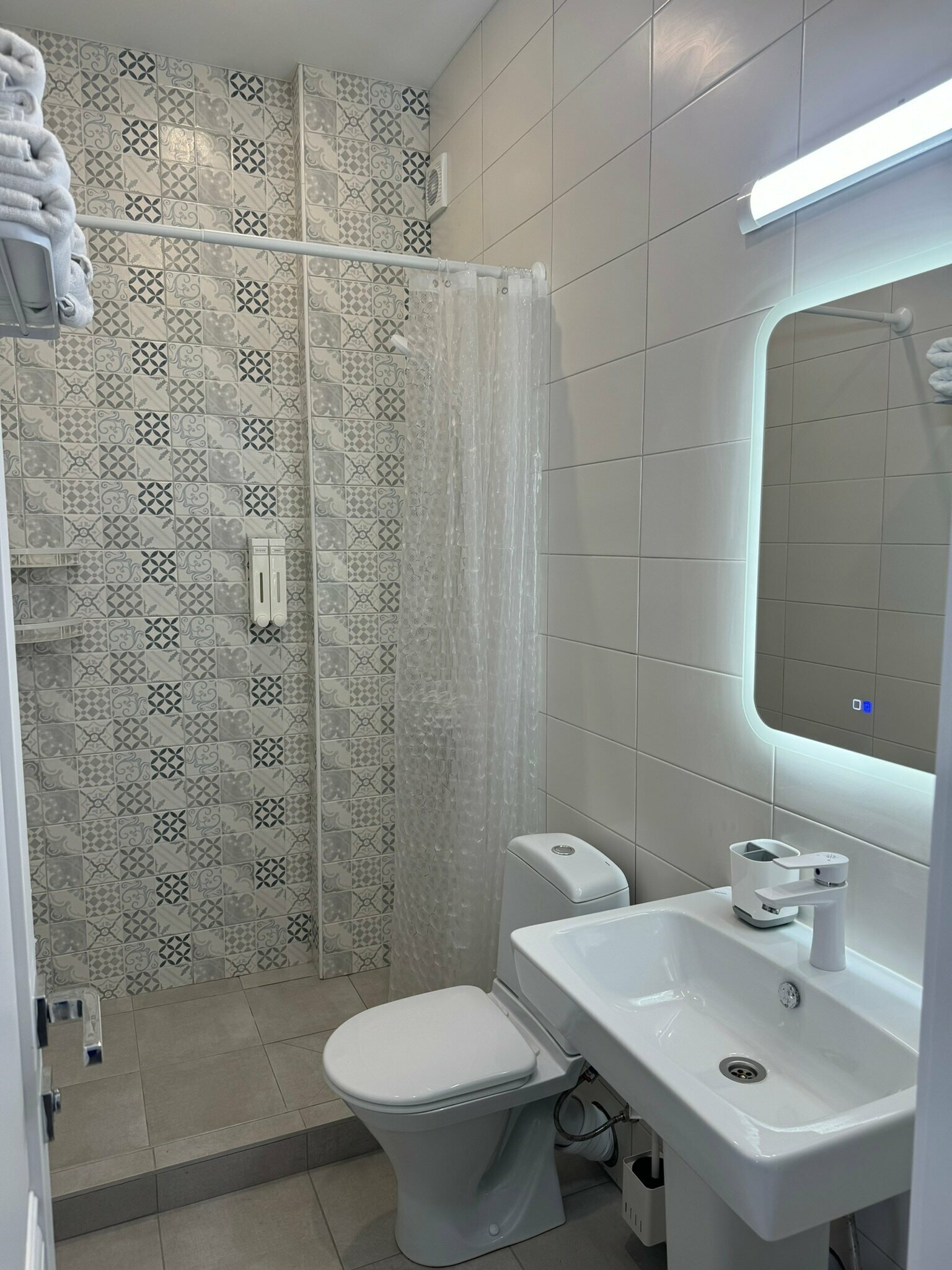 Люкс 1-комнатный до 2х чел. с диваном