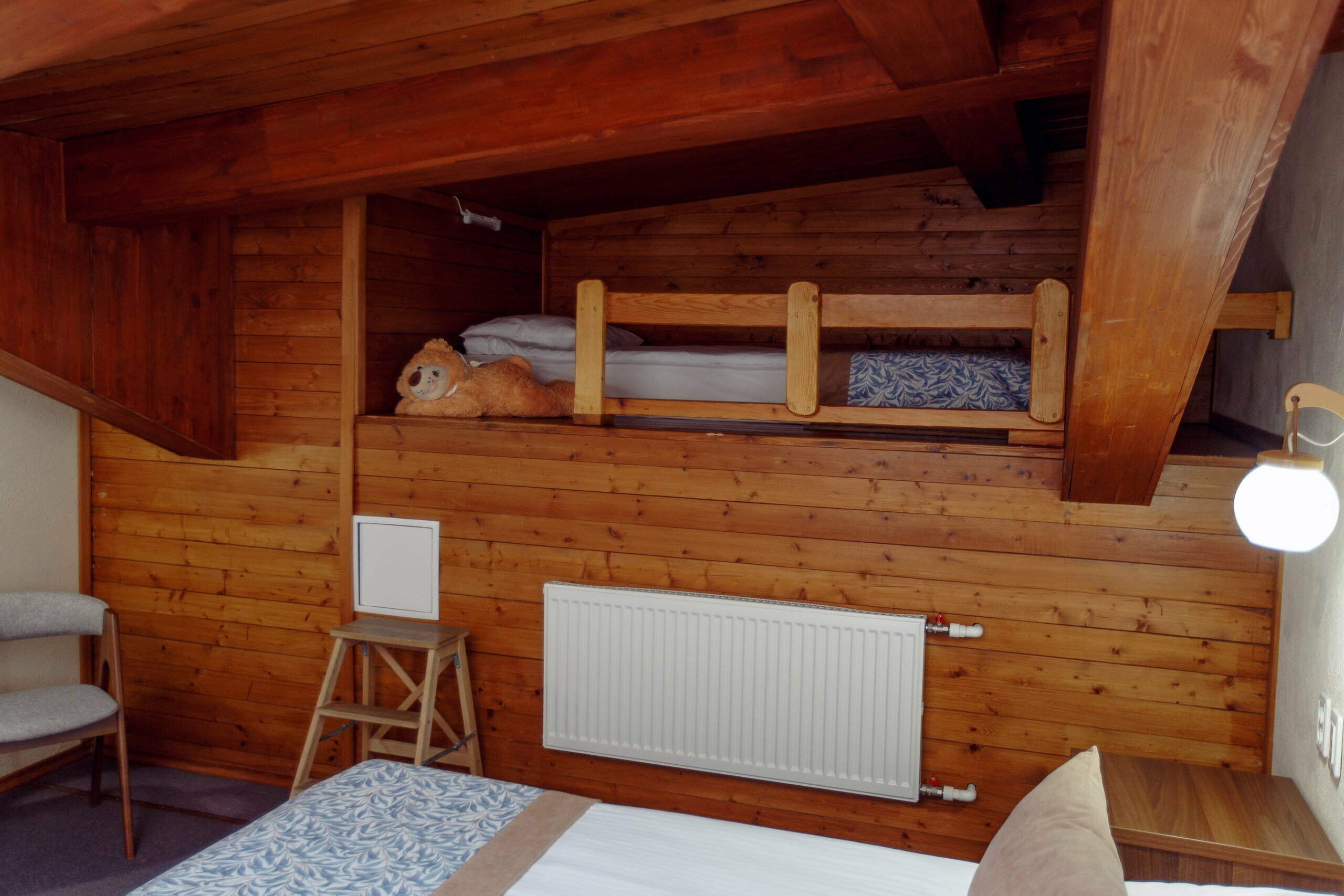 Семейный мансардный «с полатями»