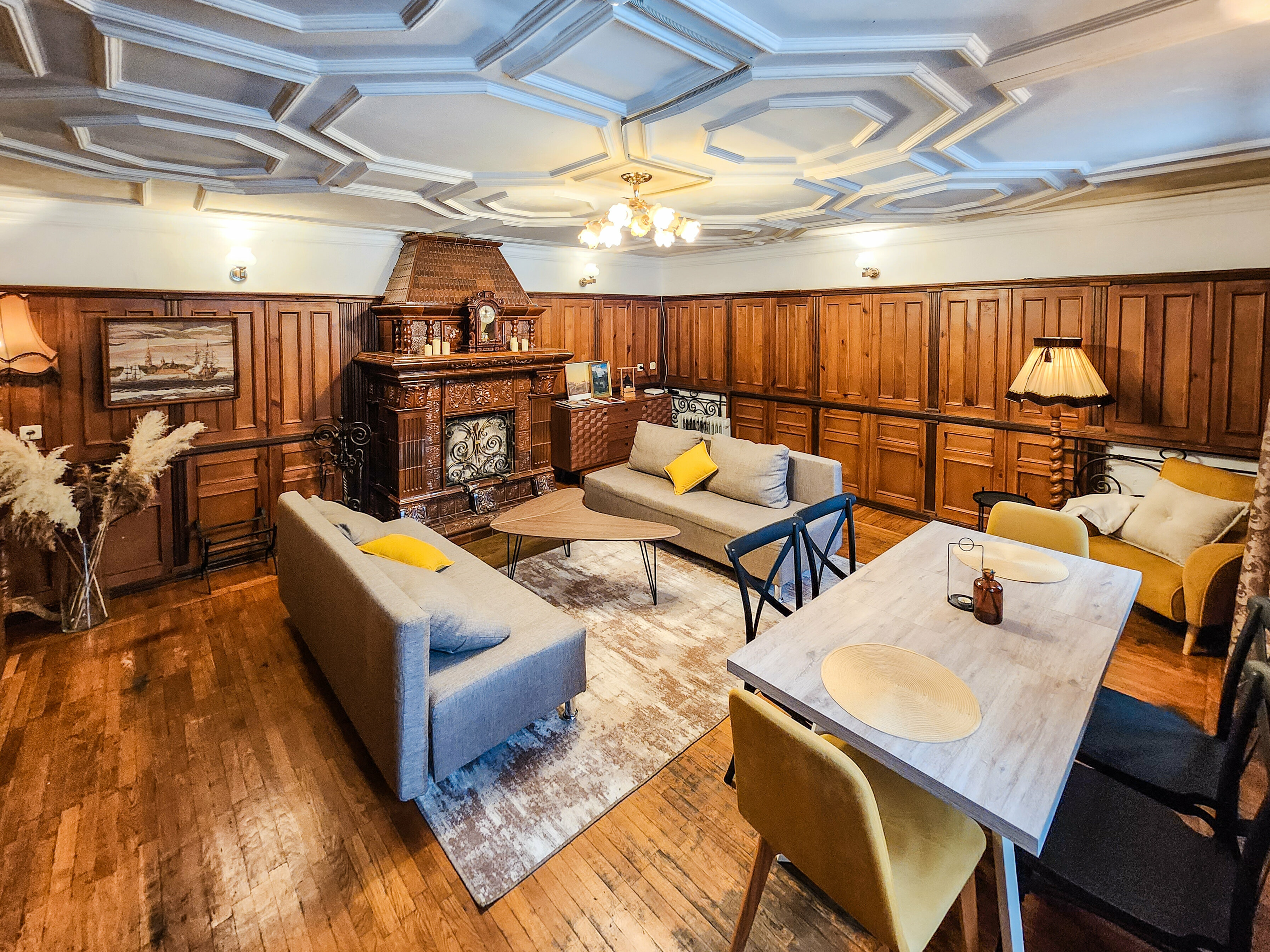 Только малый дом с камином (До 8 гостей)