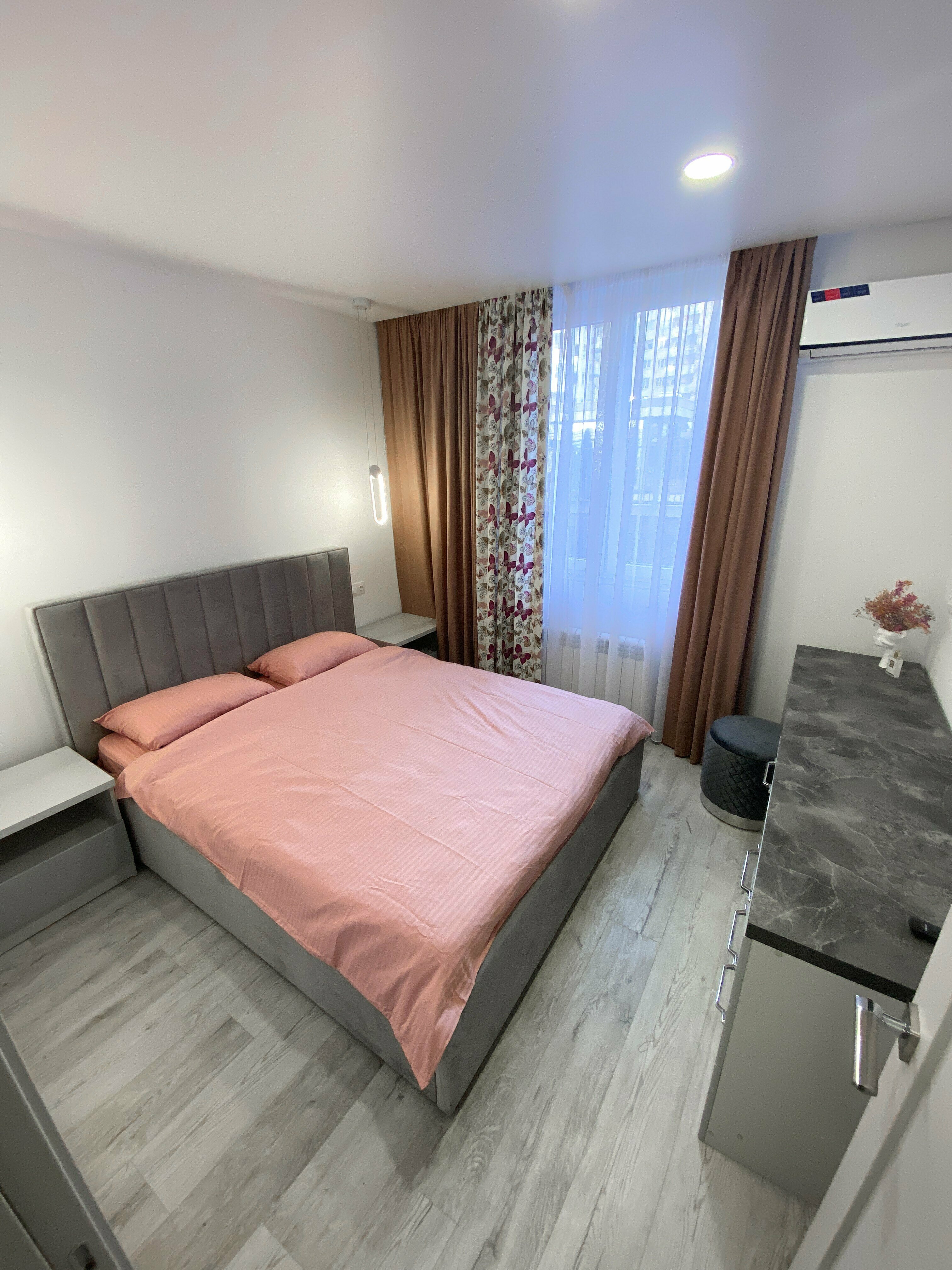 Cемейный номер с собственной ванной комнатой