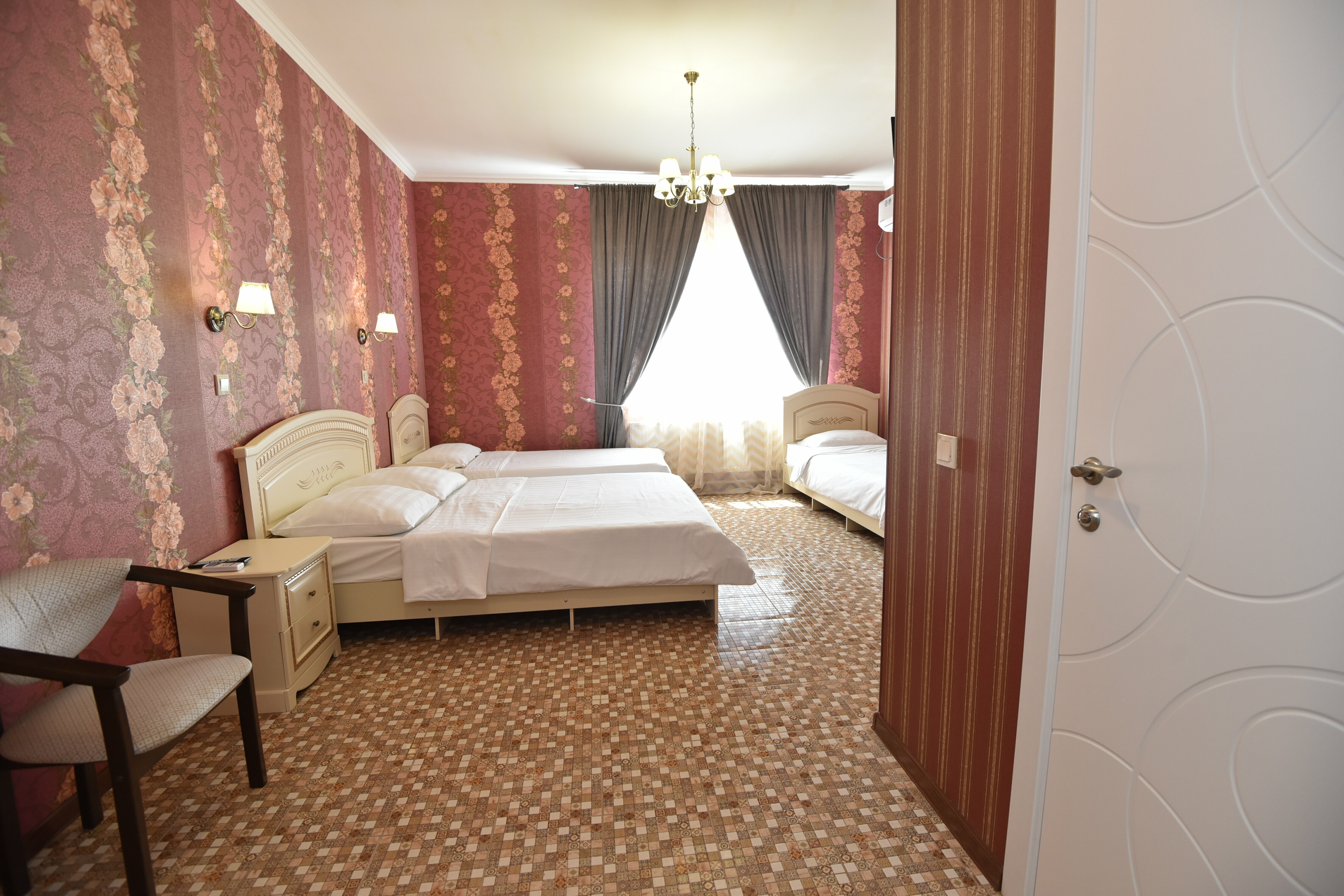 Номер для деловых людей