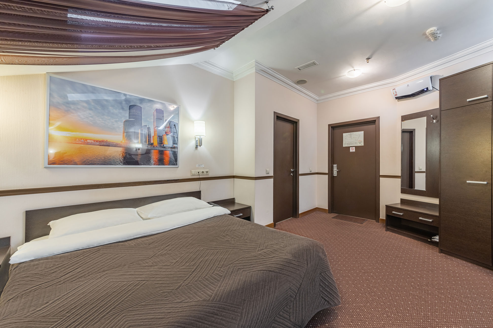 Улучшенный двухместный номер с 1 кроватью