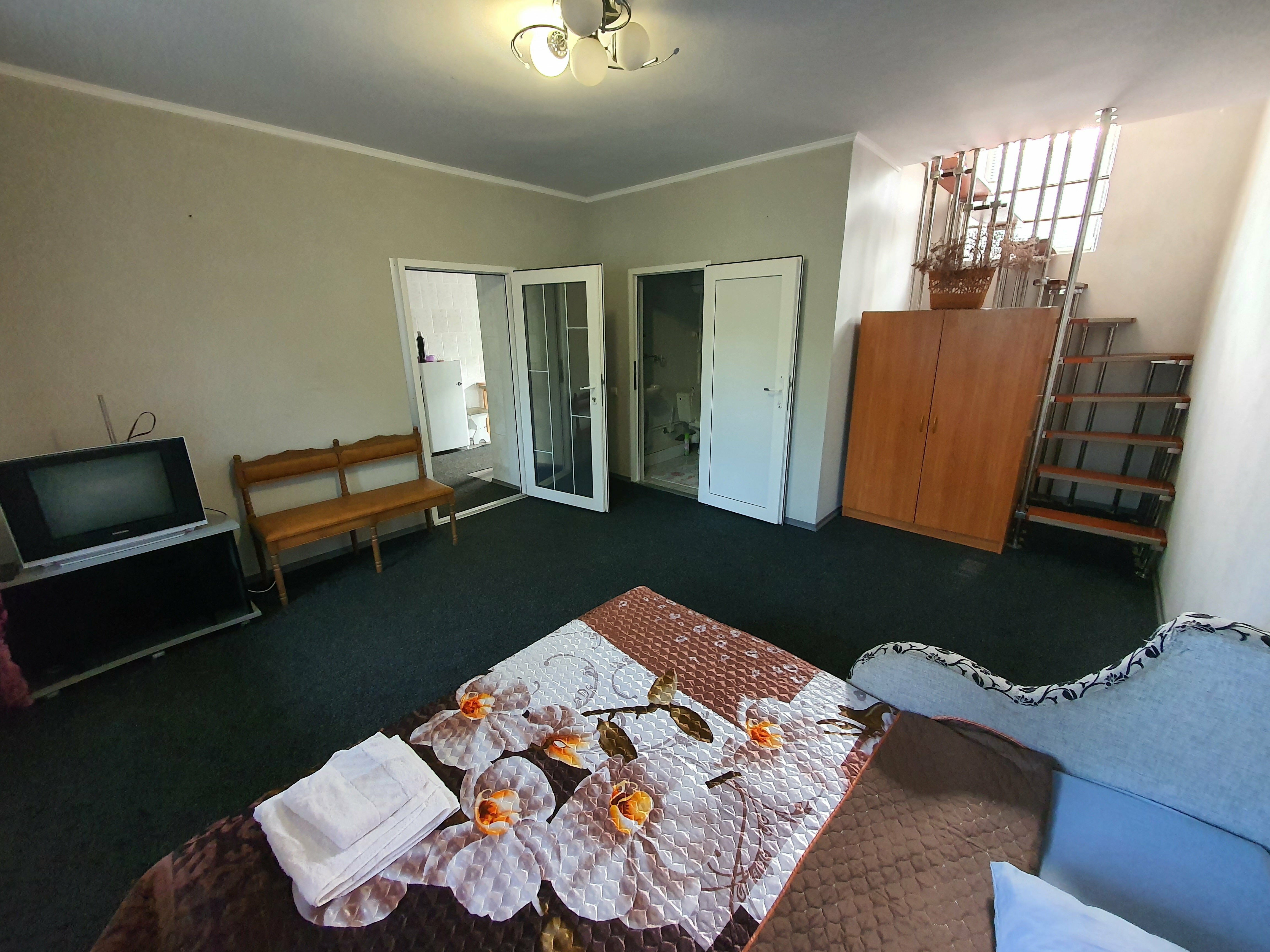 2-этажный семейный номер в голубых тонах