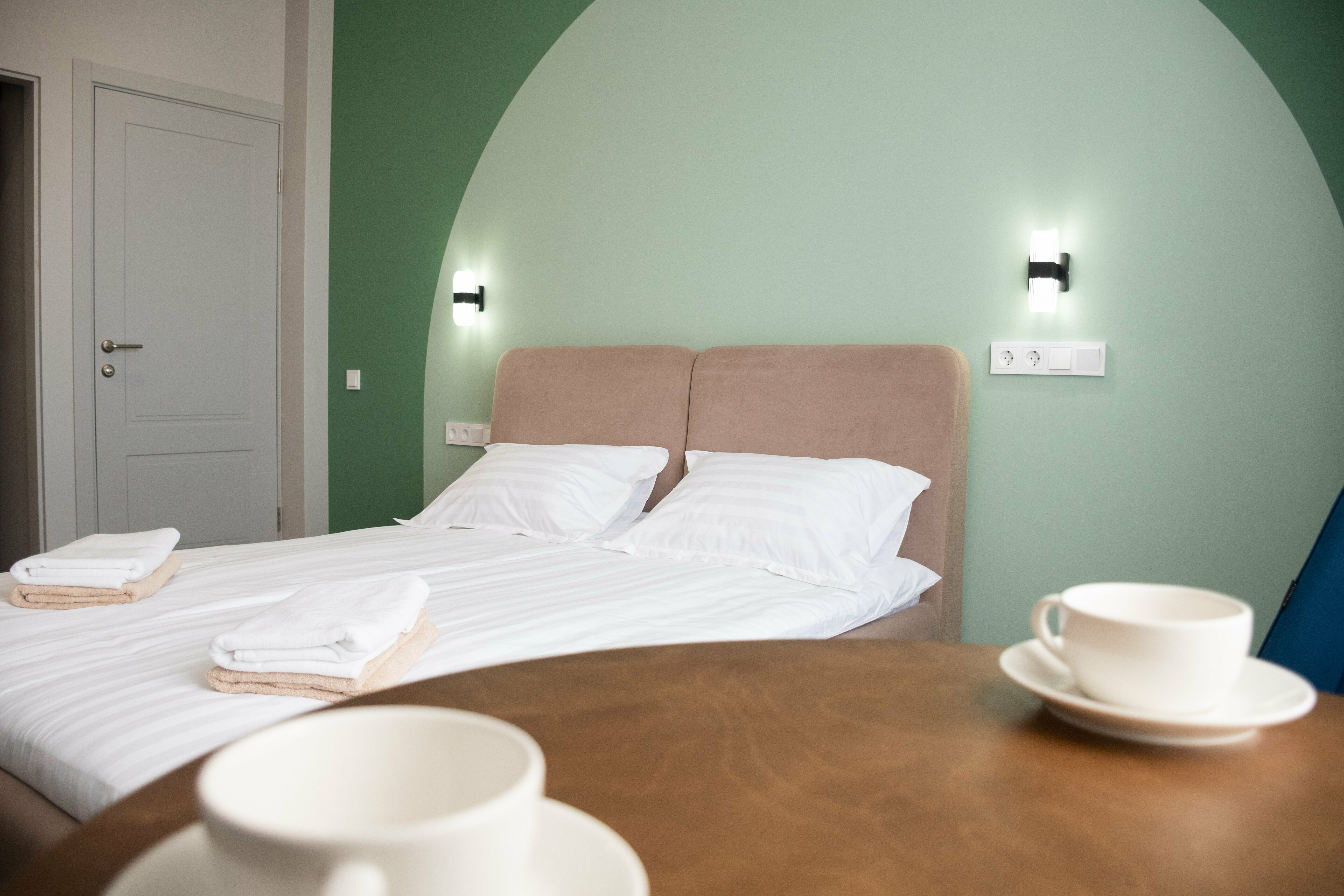 Номер-студия с кроватью размера "king-size" и диван-кроватью