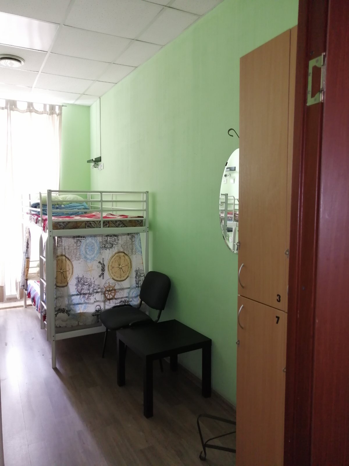 Кровать в общем 8-местном номере