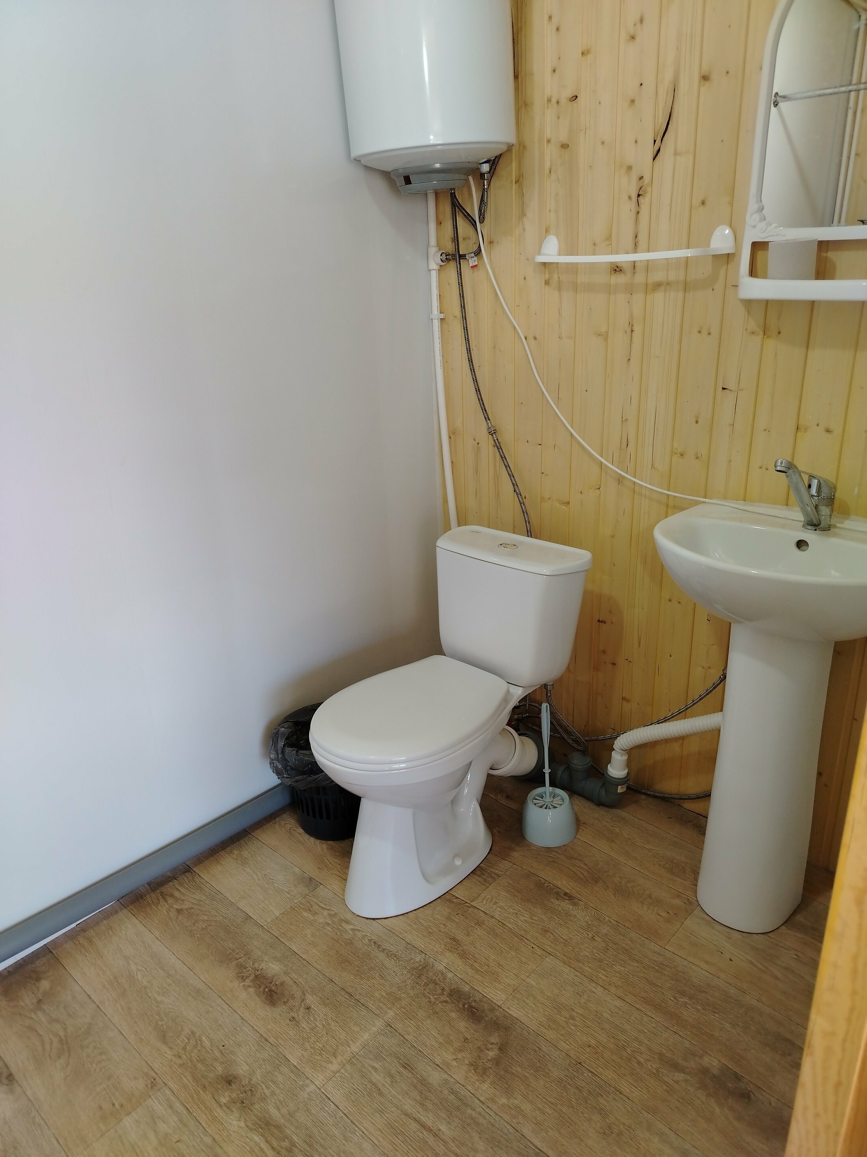 Коттедж с балконом