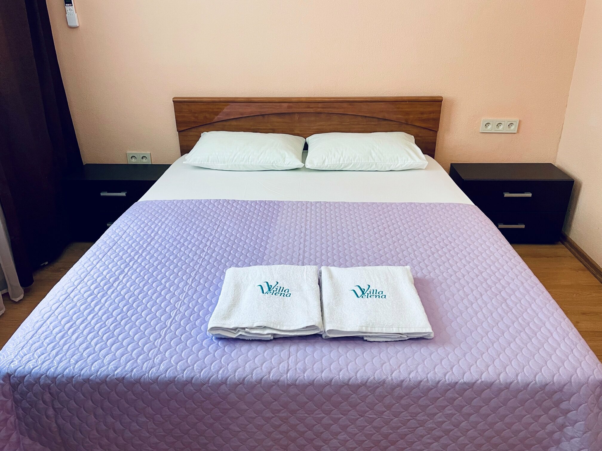 Трехместный номер «Комфорт» с душем