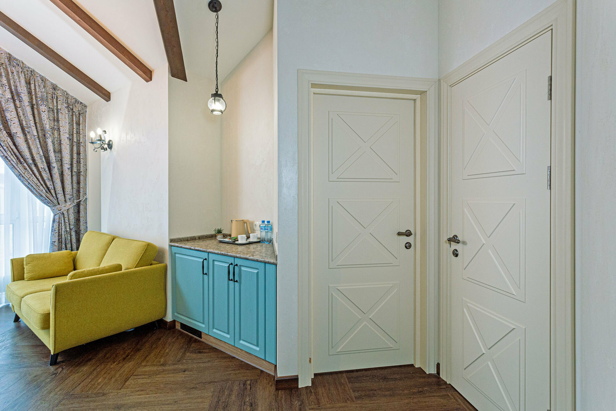 Люкс с кроватью размера «king-size» и гидромассажной ванной