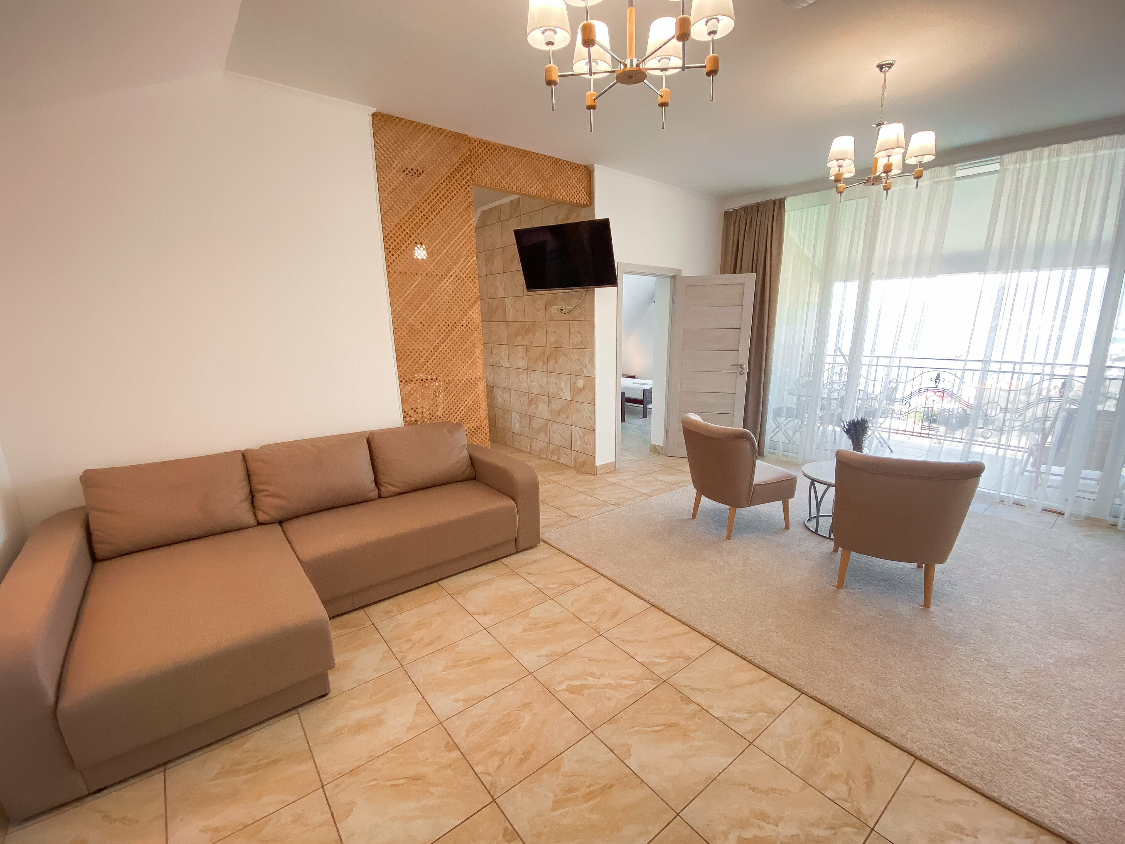 3-комнатные на мансардном этаже с  видом на море