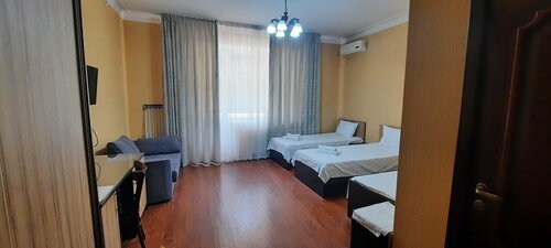 Трехместный номер в Парус