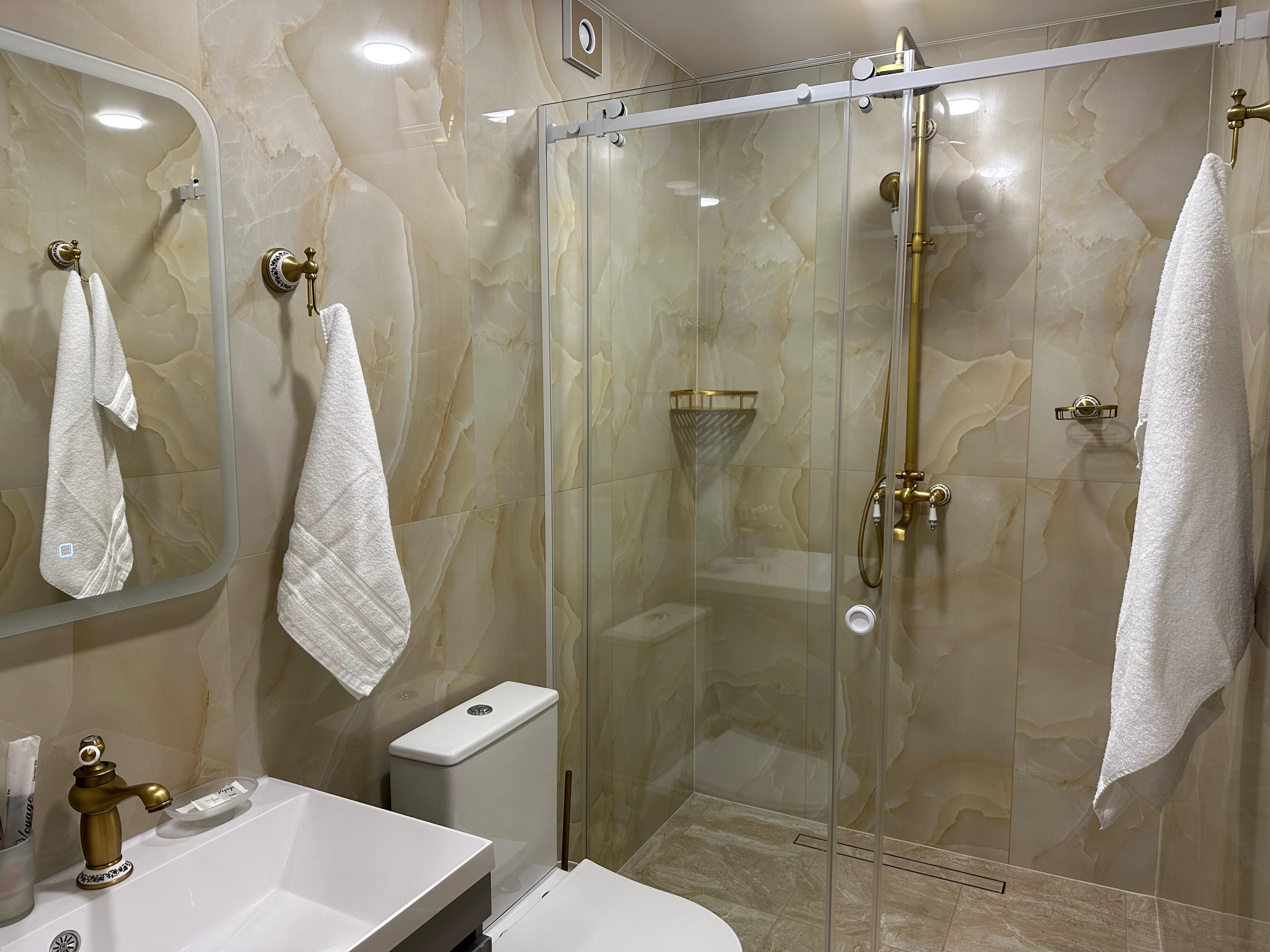 Четырёхместный номер "Комфорт Сьют"