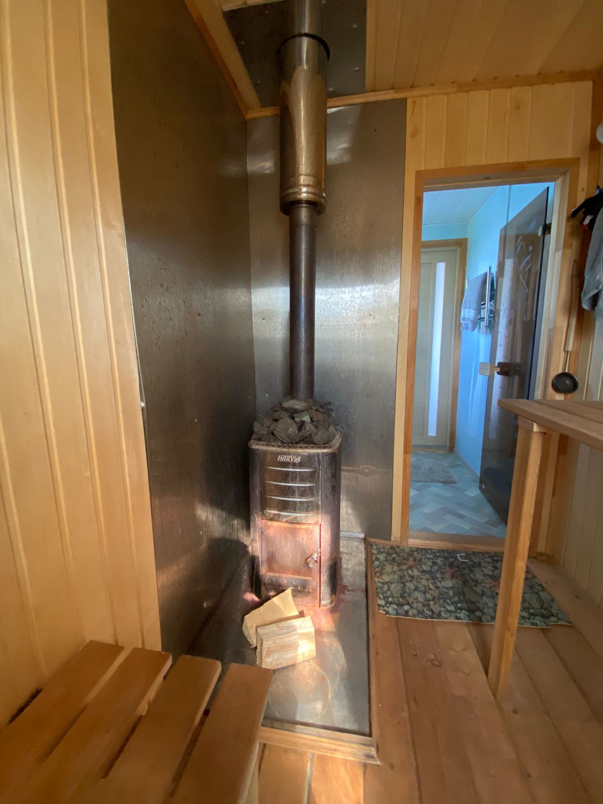 Дом на воде (Хаусбот) с баней и камином