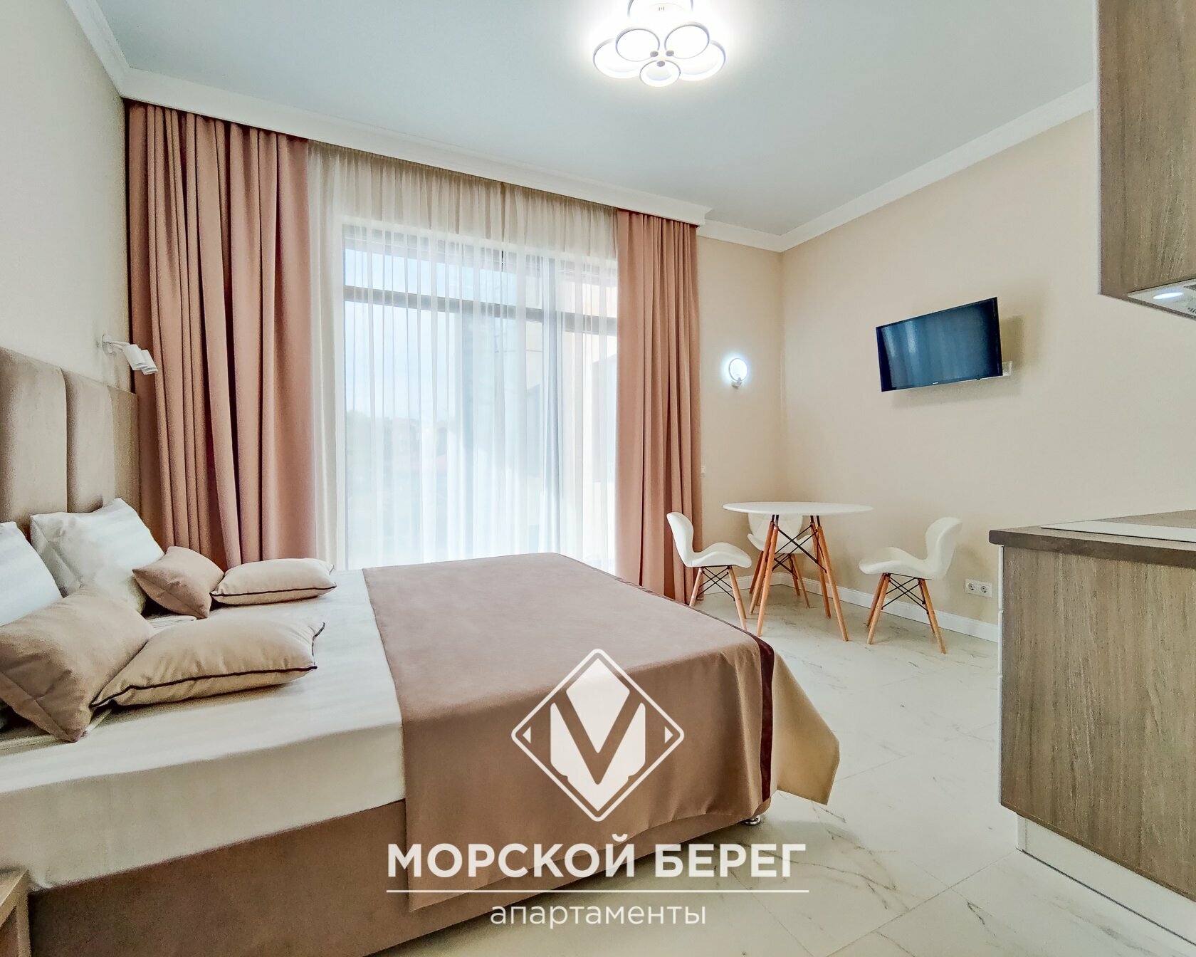 Двухместный номер с 1 кроватью или 2 отдельными кроватями и балконом